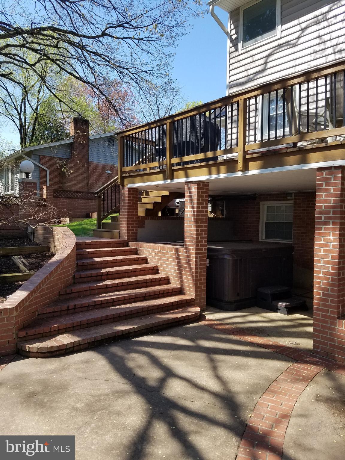 STONEWALL MANOR - Residential