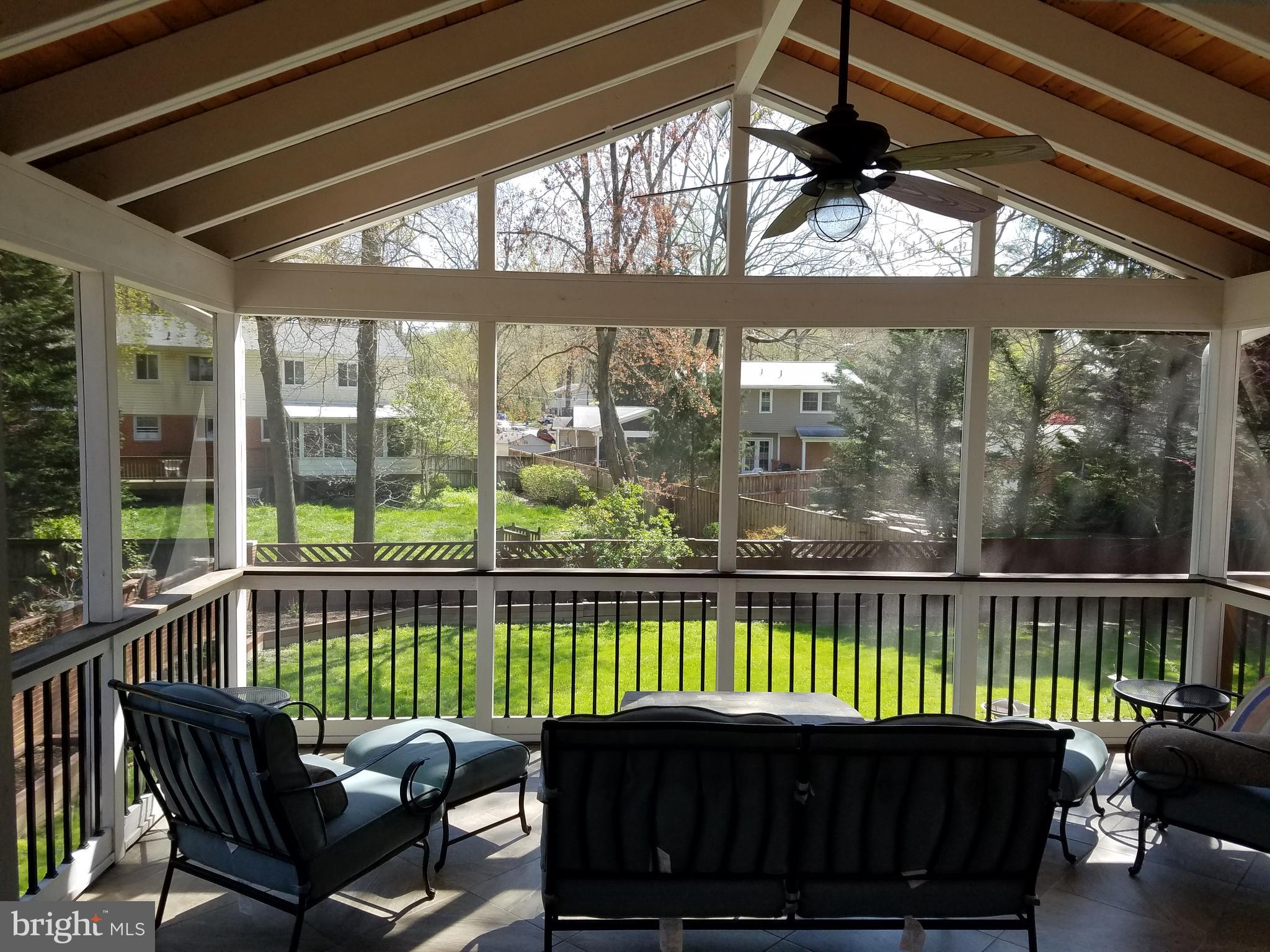 STONEWALL MANOR - Residential