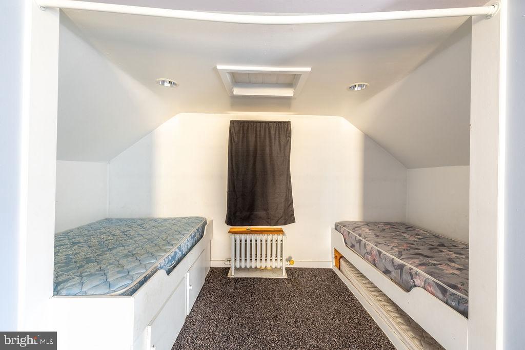 EAST END - Residential