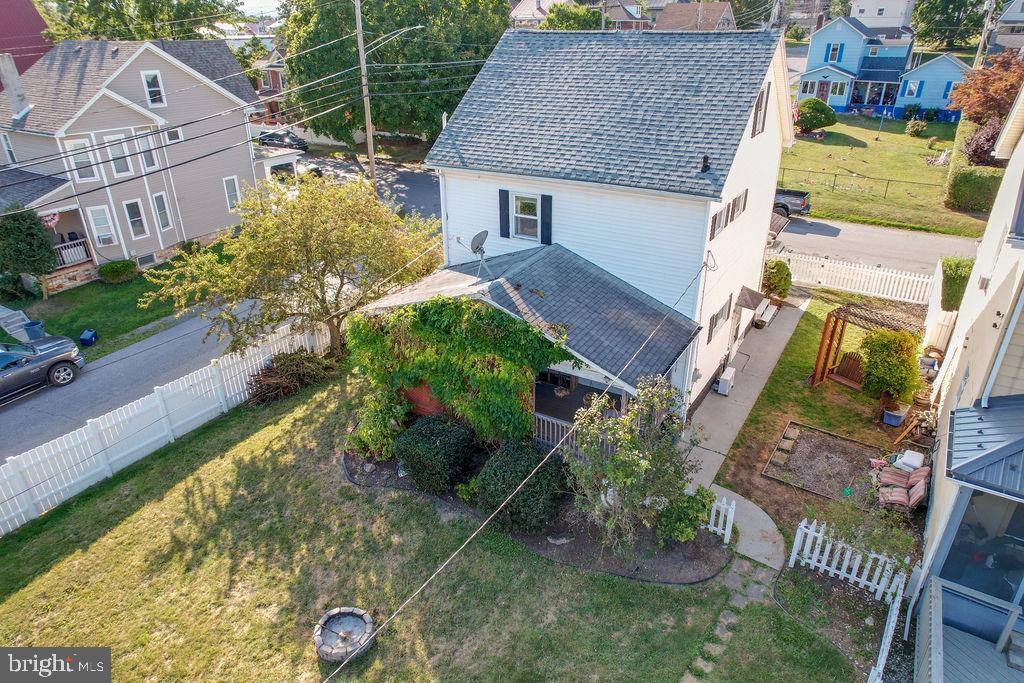 EAST END - Residential