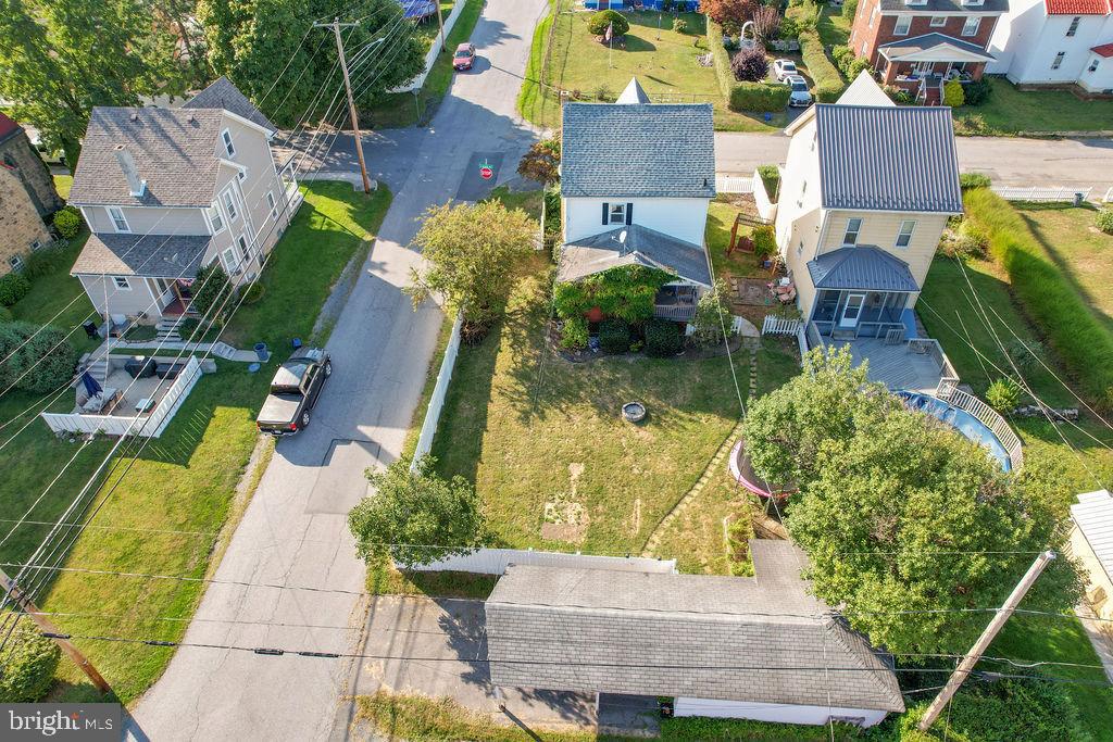 EAST END - Residential