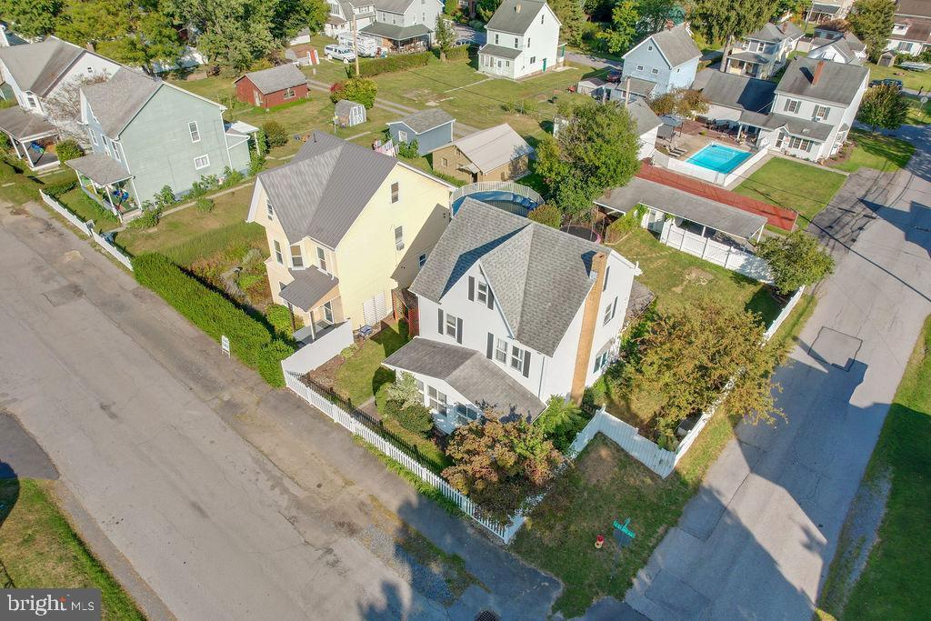 EAST END - Residential