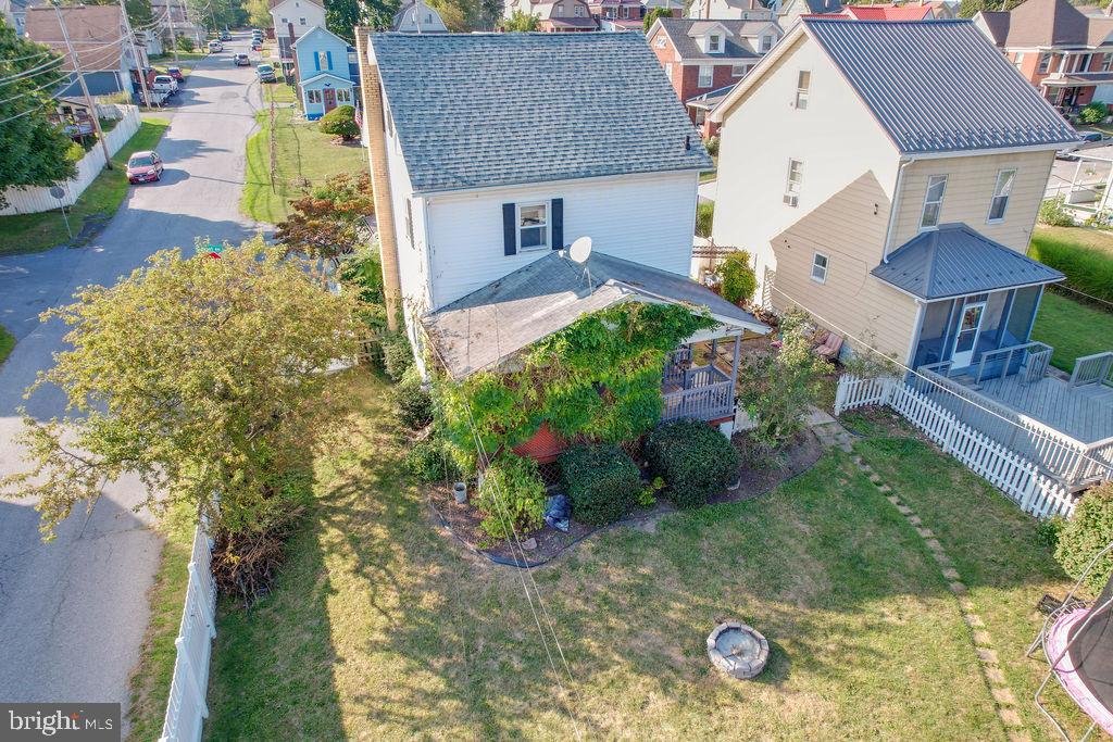 EAST END - Residential