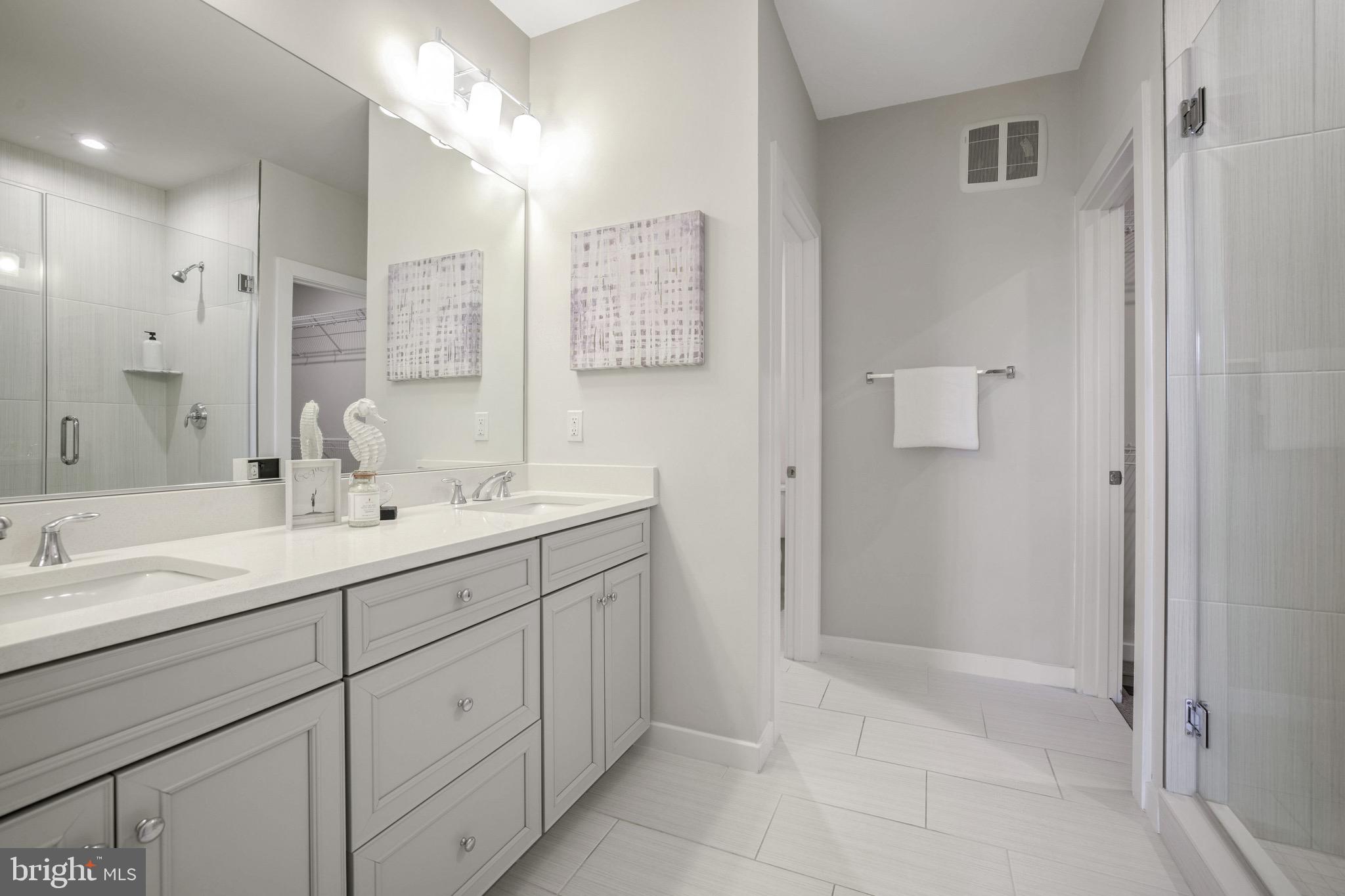 WESTSIDE AT SHADY GROVE METRO - Residential