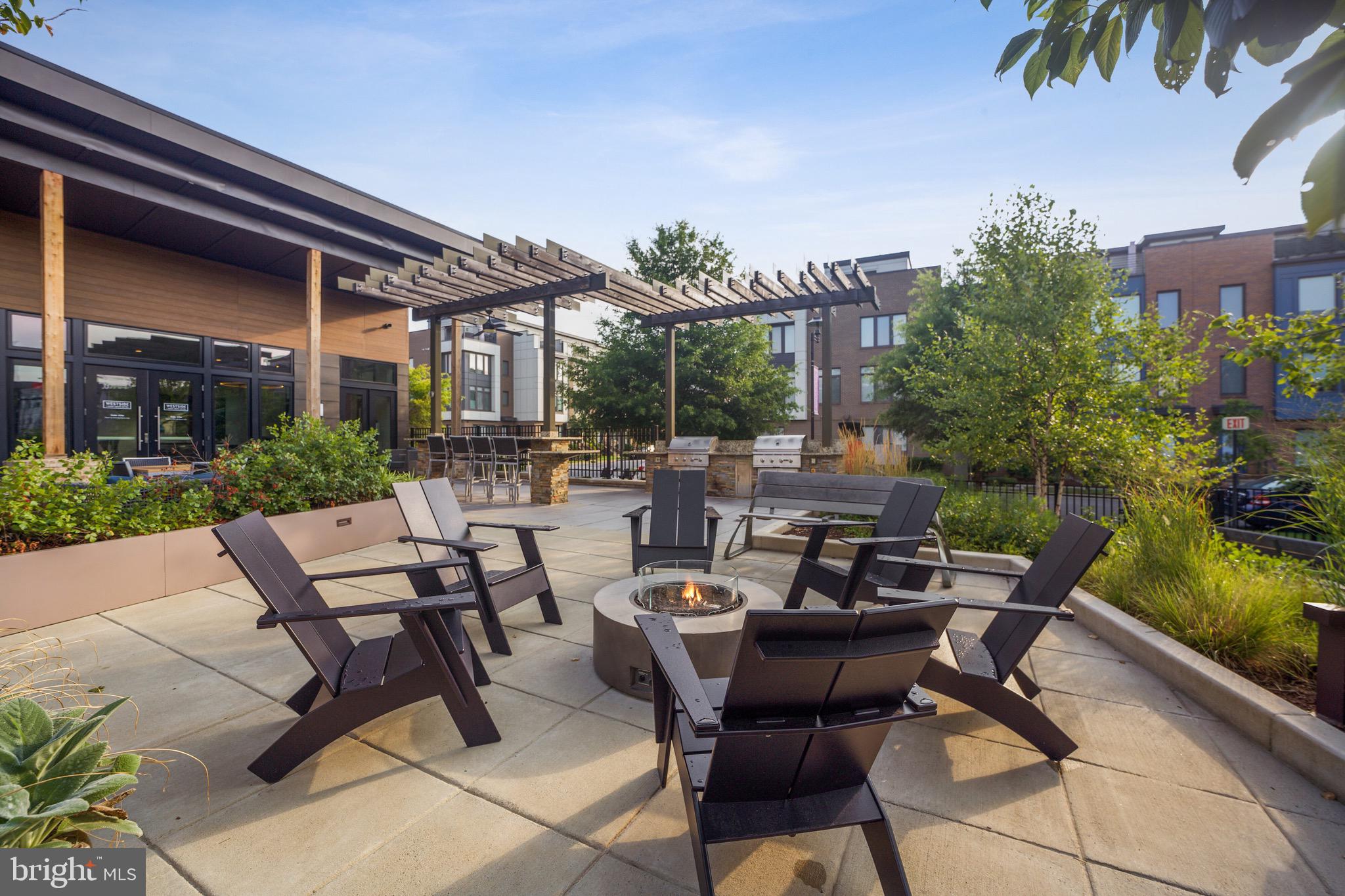 WESTSIDE AT SHADY GROVE METRO - Residential