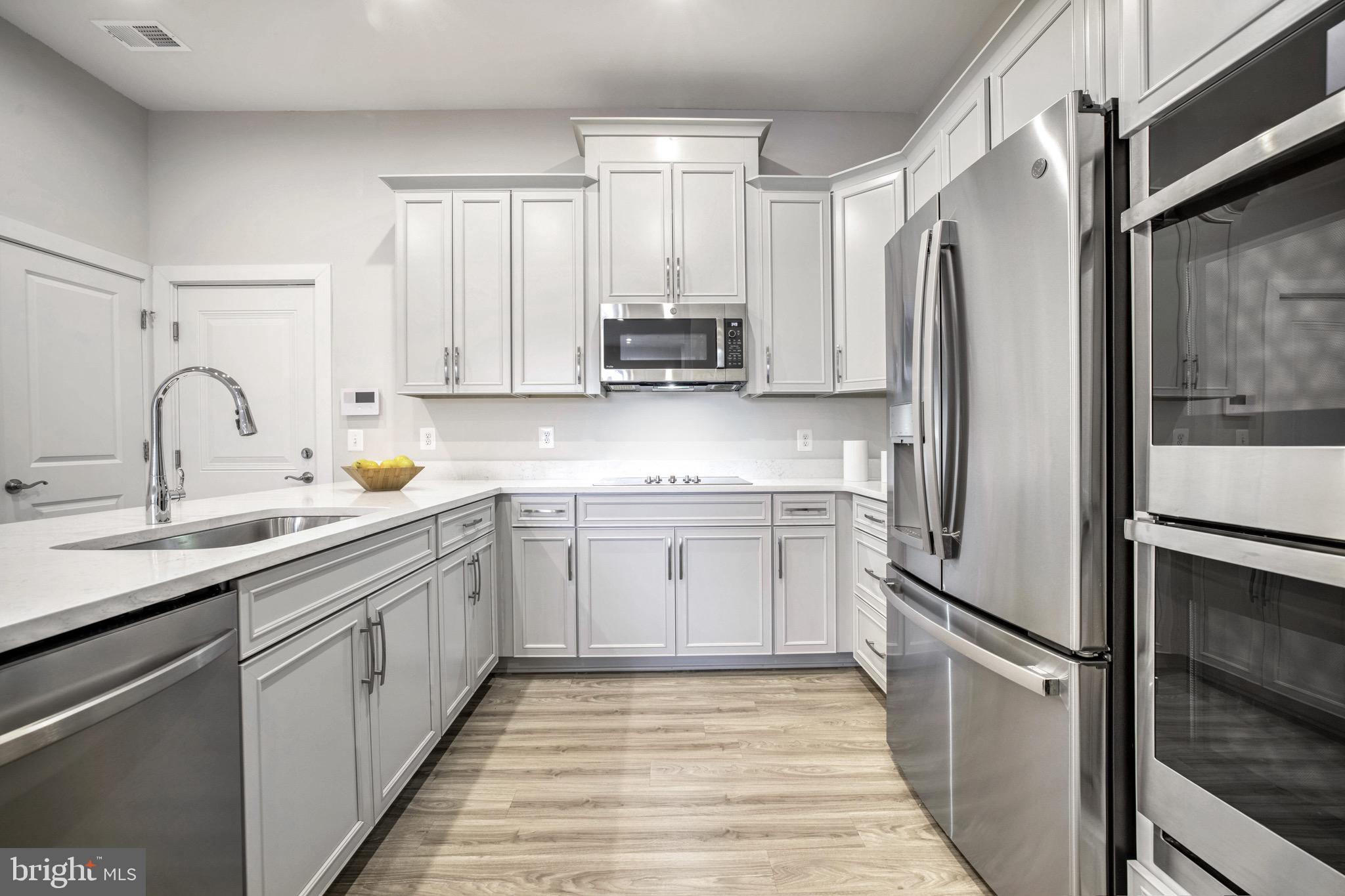 WESTSIDE AT SHADY GROVE METRO - Residential