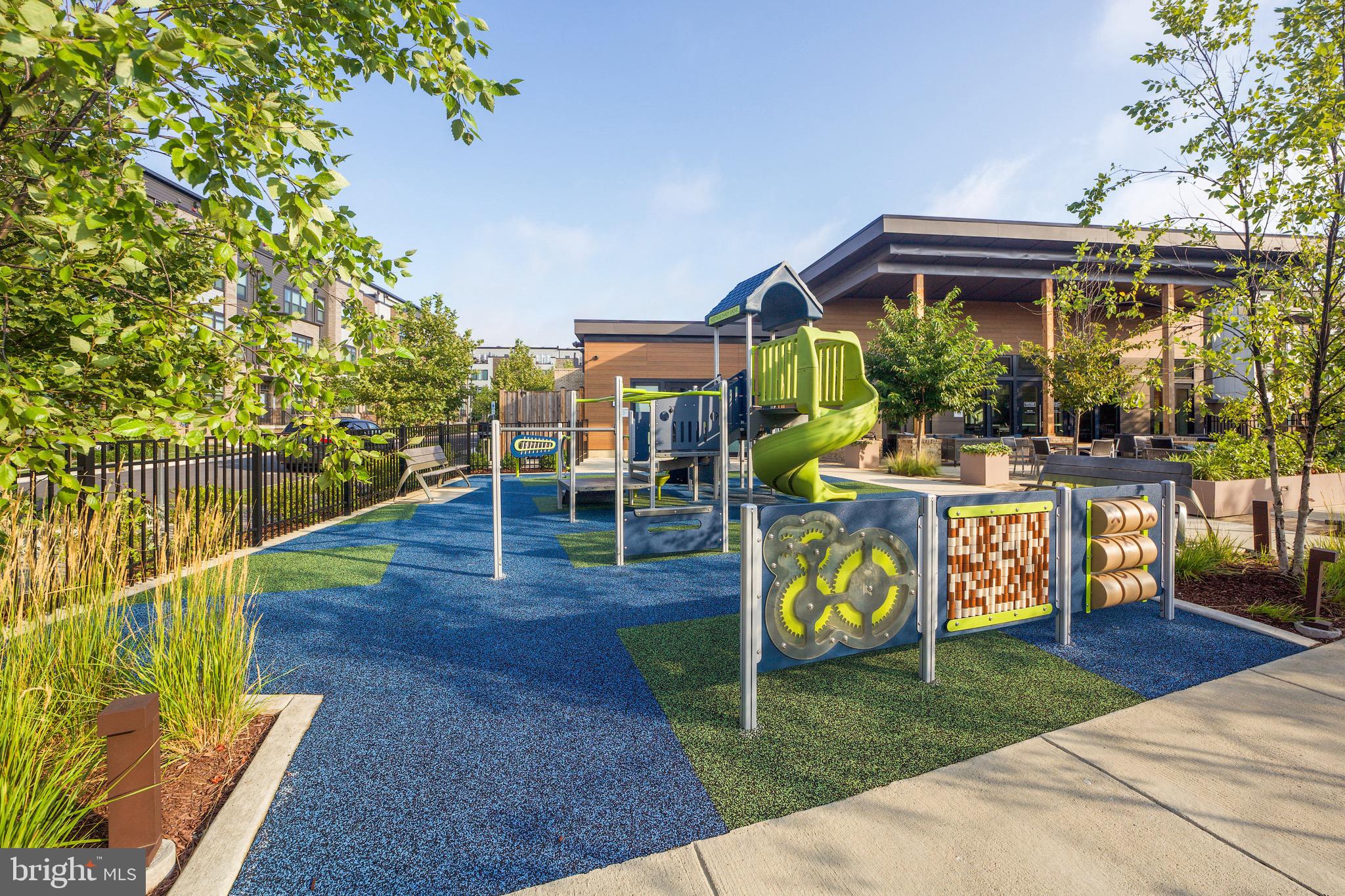 WESTSIDE AT SHADY GROVE METRO - Residential