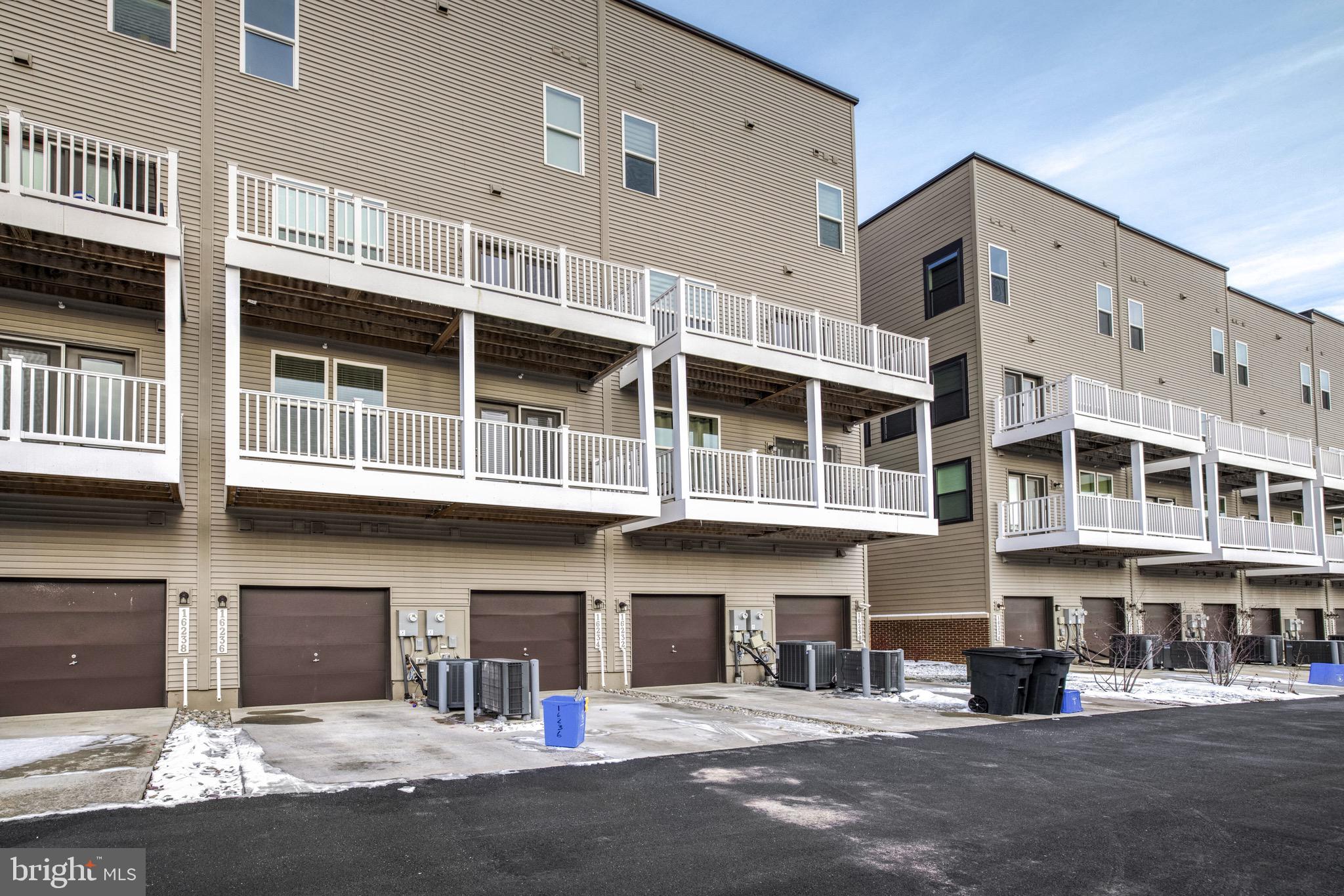 WESTSIDE AT SHADY GROVE METRO - Residential