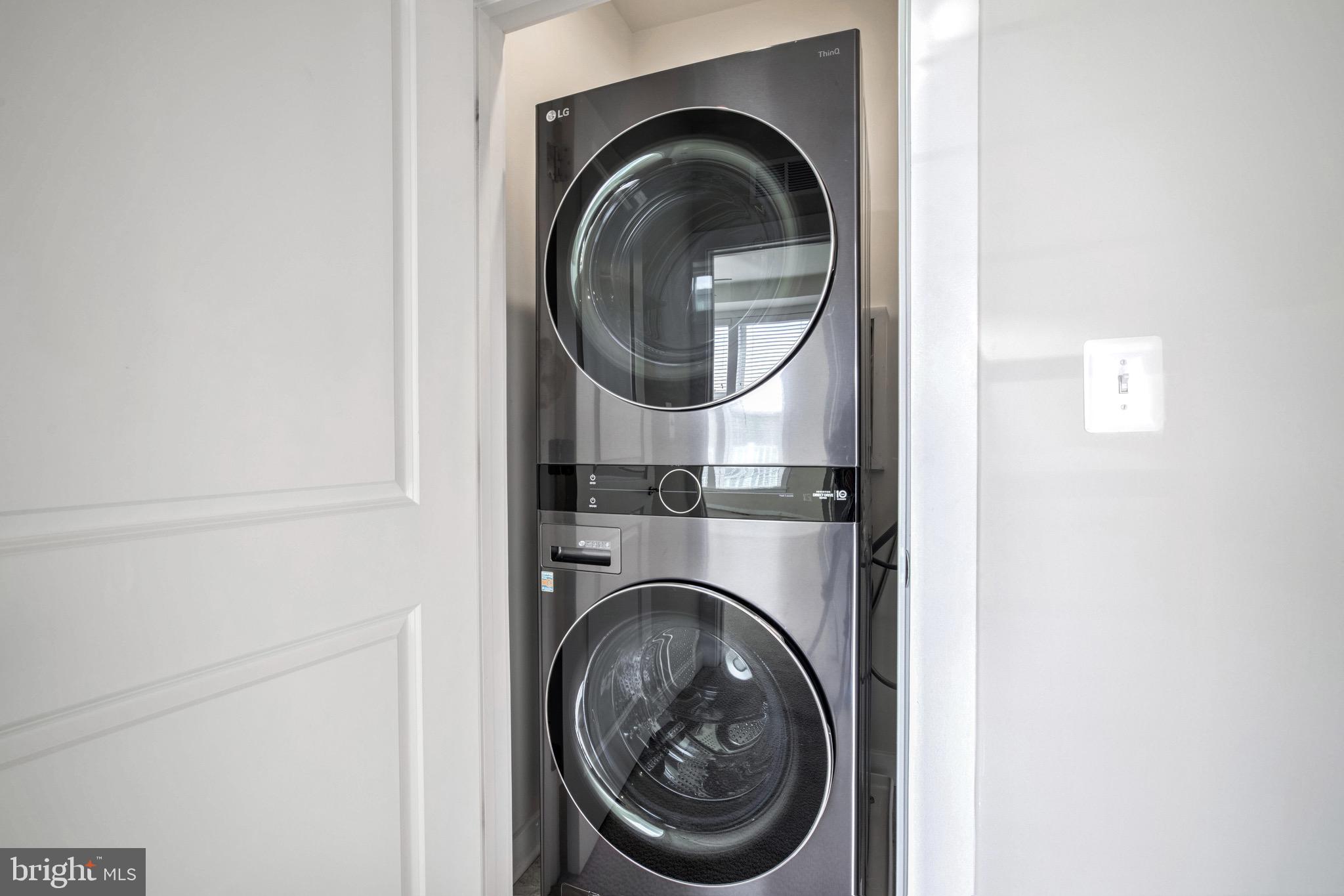 WESTSIDE AT SHADY GROVE METRO - Residential