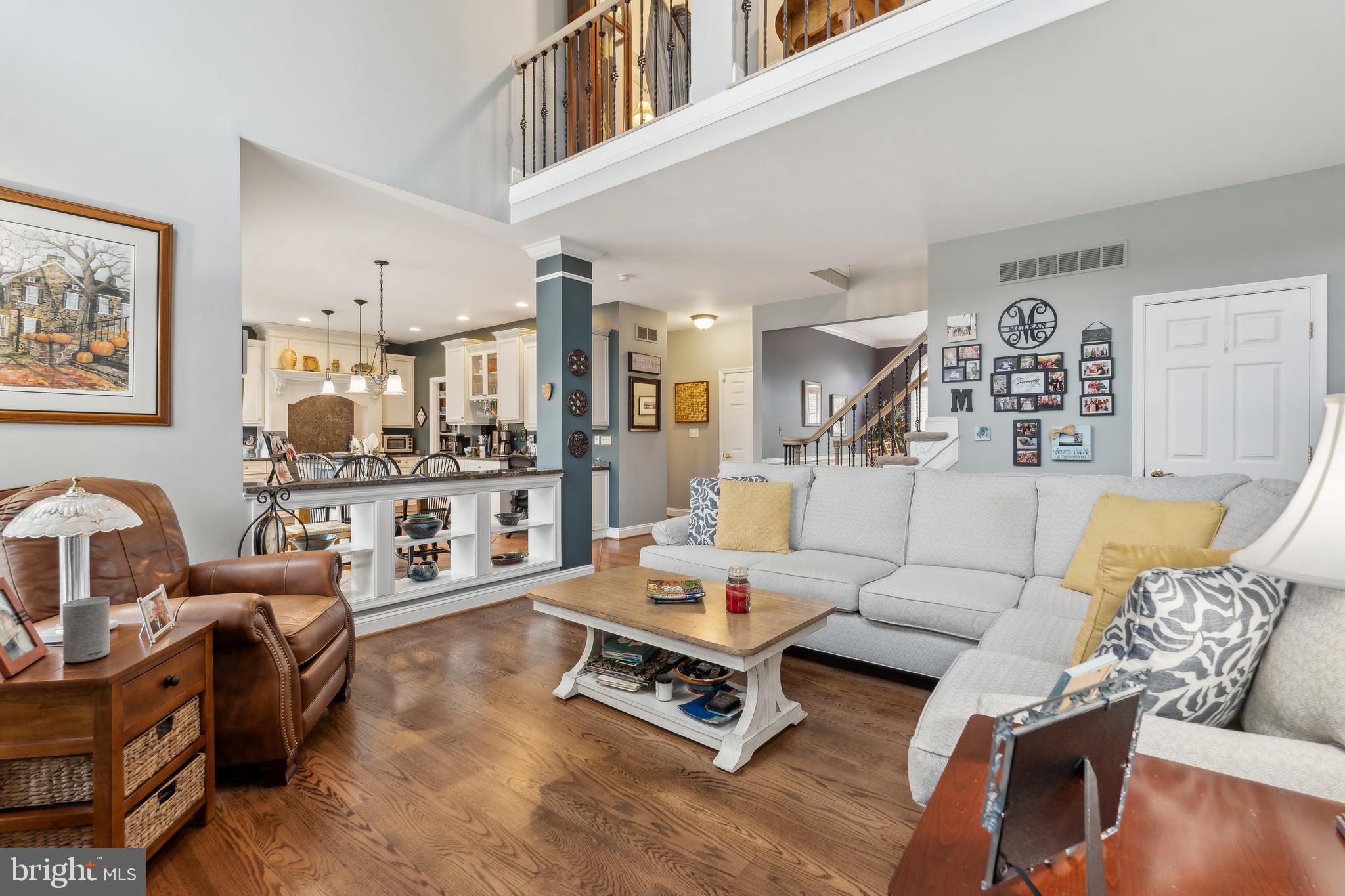 608 LORING AVENUE