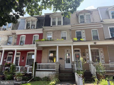 Townhouse For Sale - 1443 Berryhill Street<br/> HARRISBURG, PA 17104