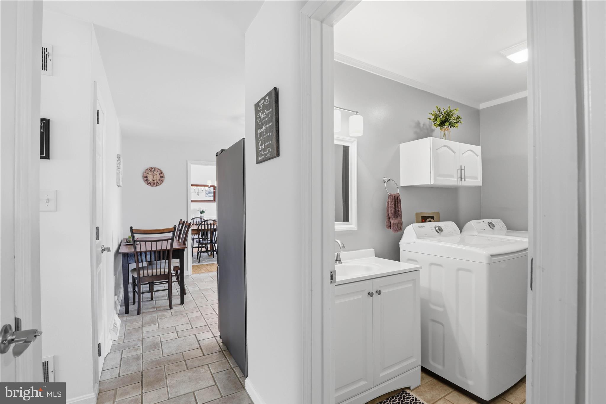 MILLERSVILLE - Residential