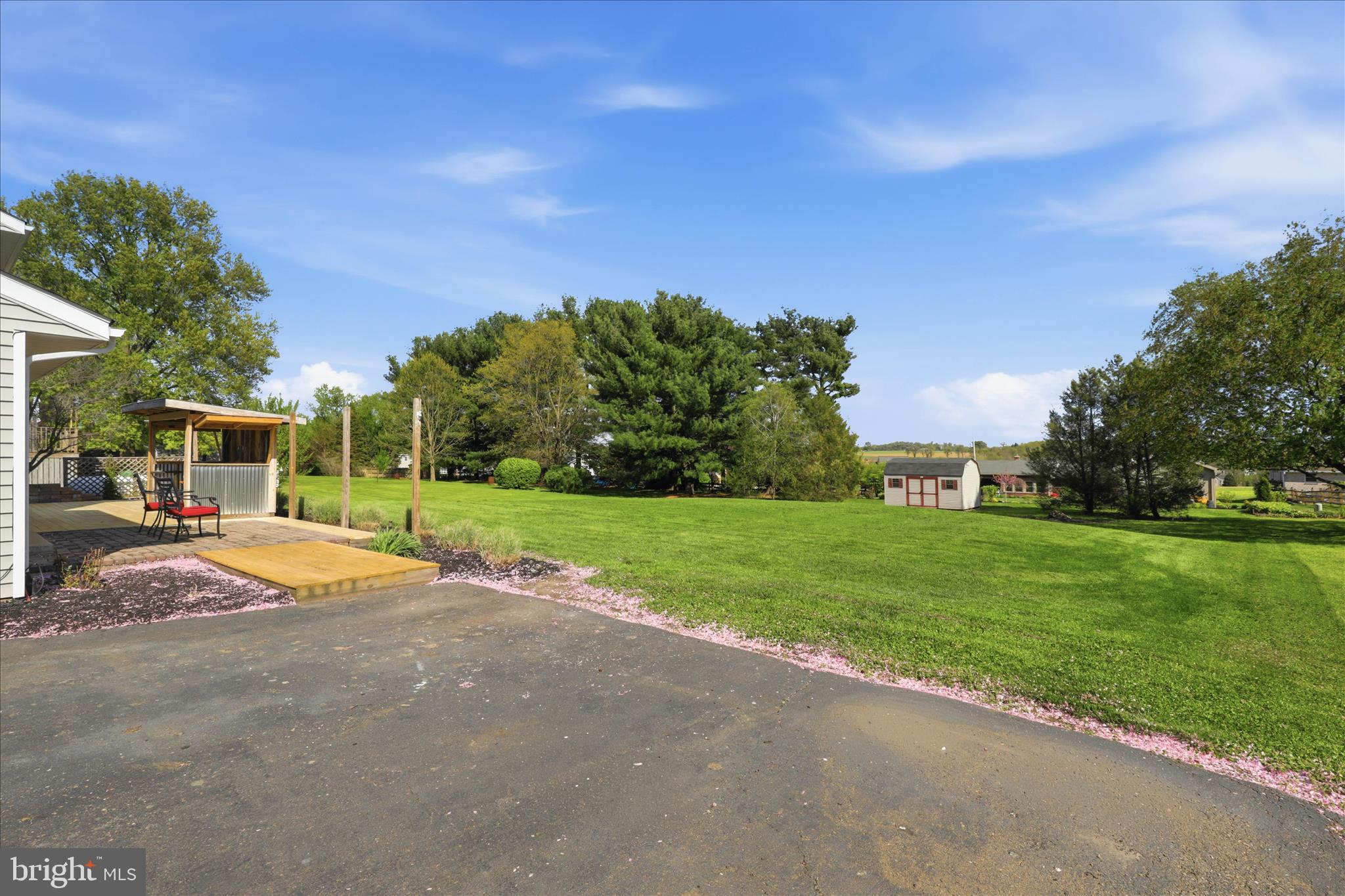 MILLERSVILLE - Residential
