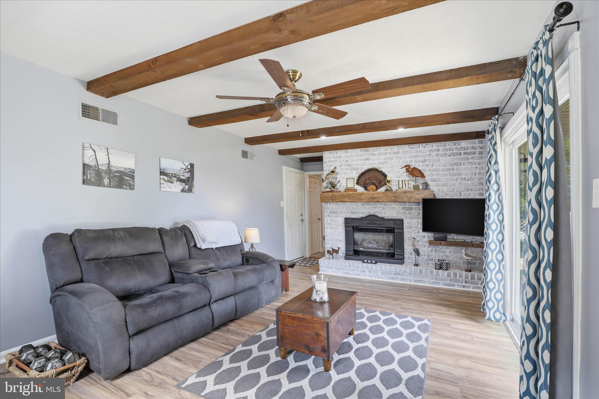 MILLERSVILLE - Residential