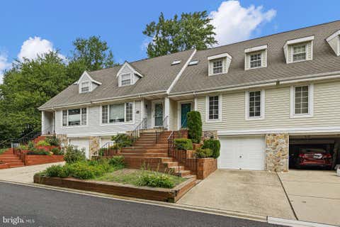 Townhouse For Sale - 45 Marsh Woods Lane<br/> WILMINGTON, DE 19810
