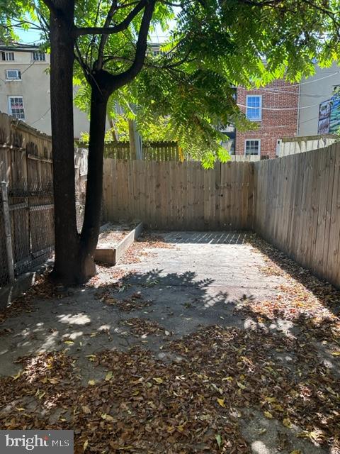 HOLLINS MARKET - Residential Lease