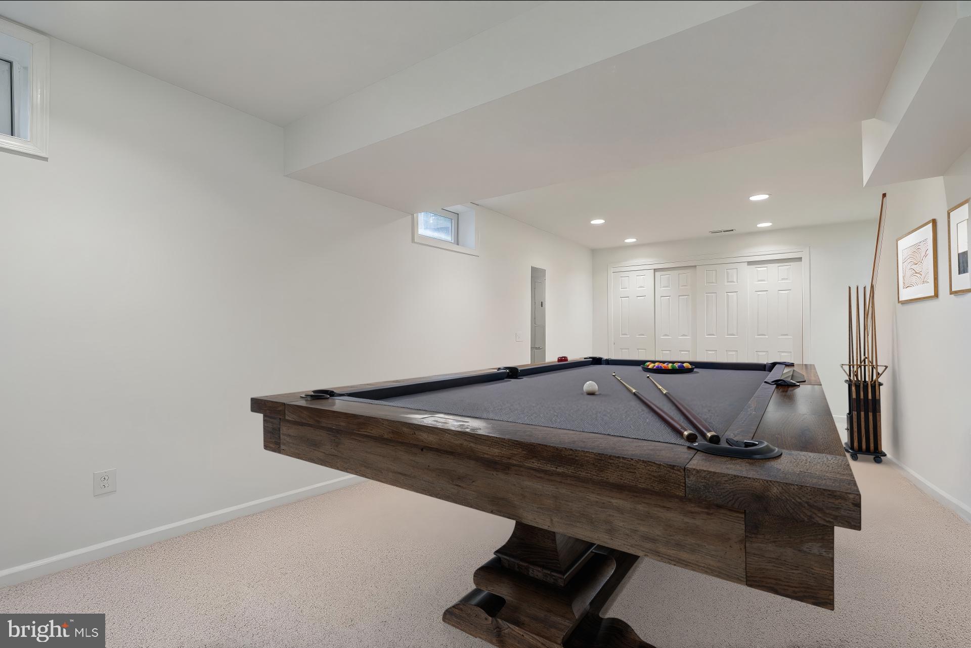 BELMONT RIDGE - Residential