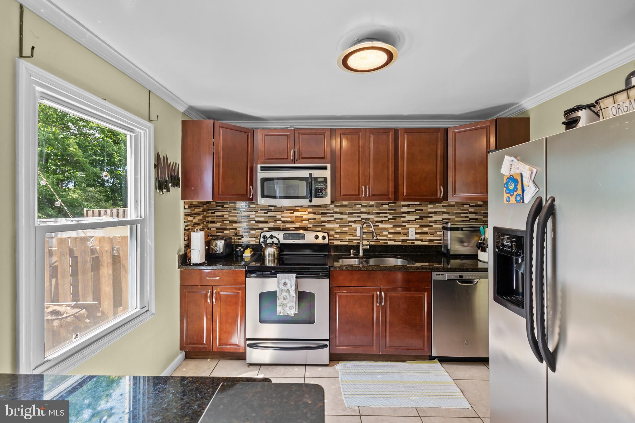 NEWINGTON STATION - Residential