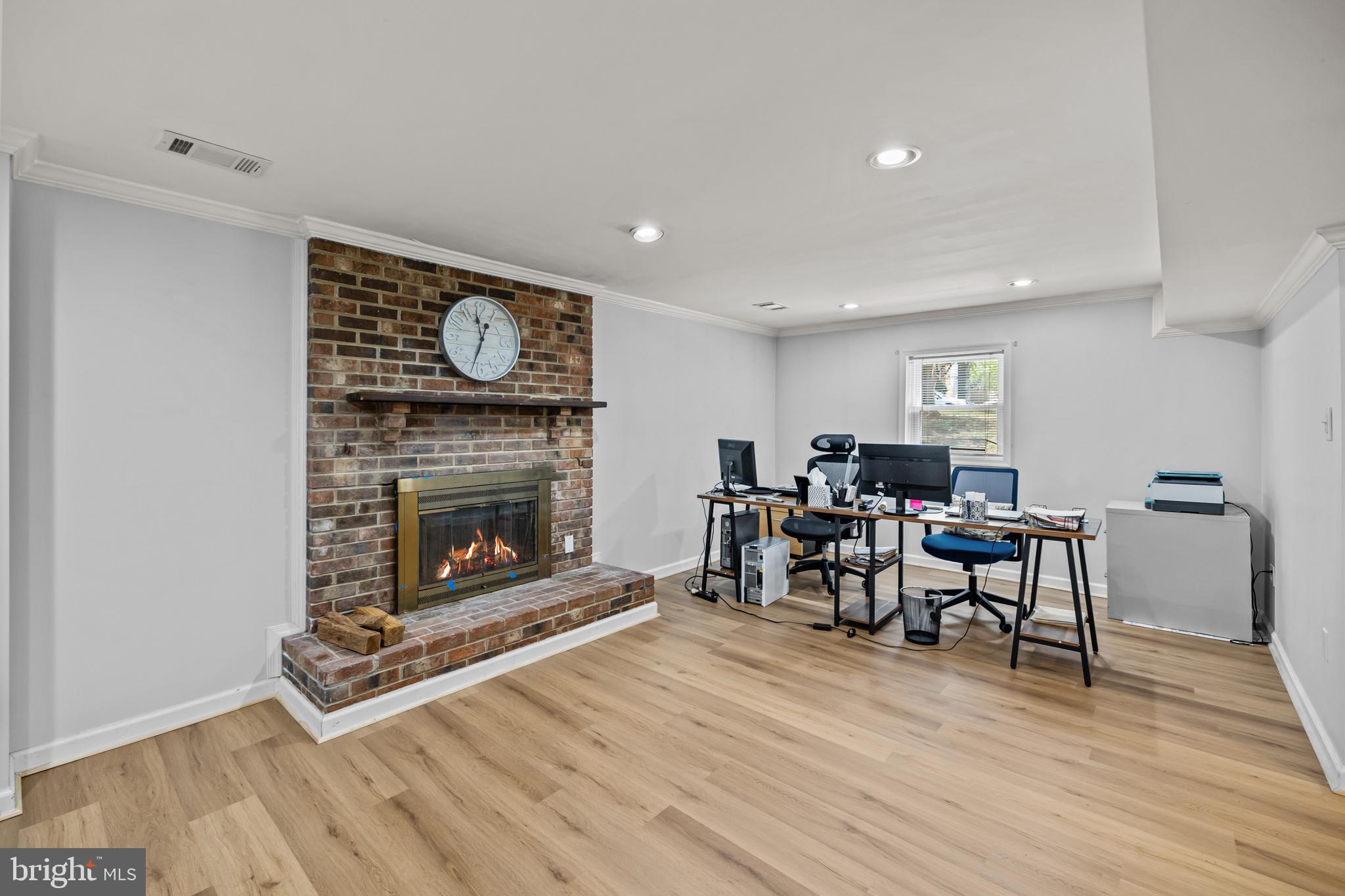 NEWINGTON STATION - Residential