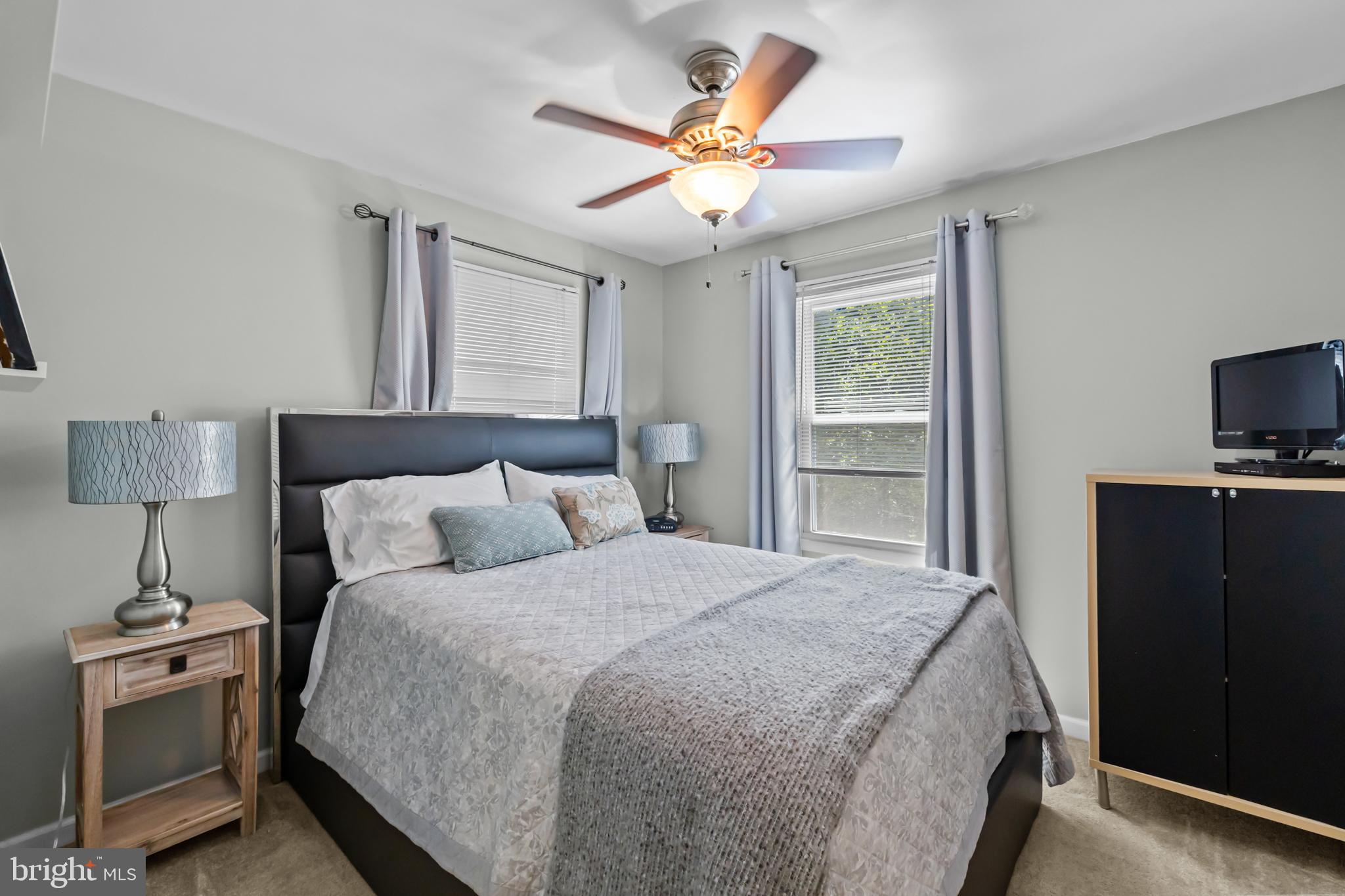 NEWINGTON STATION - Residential