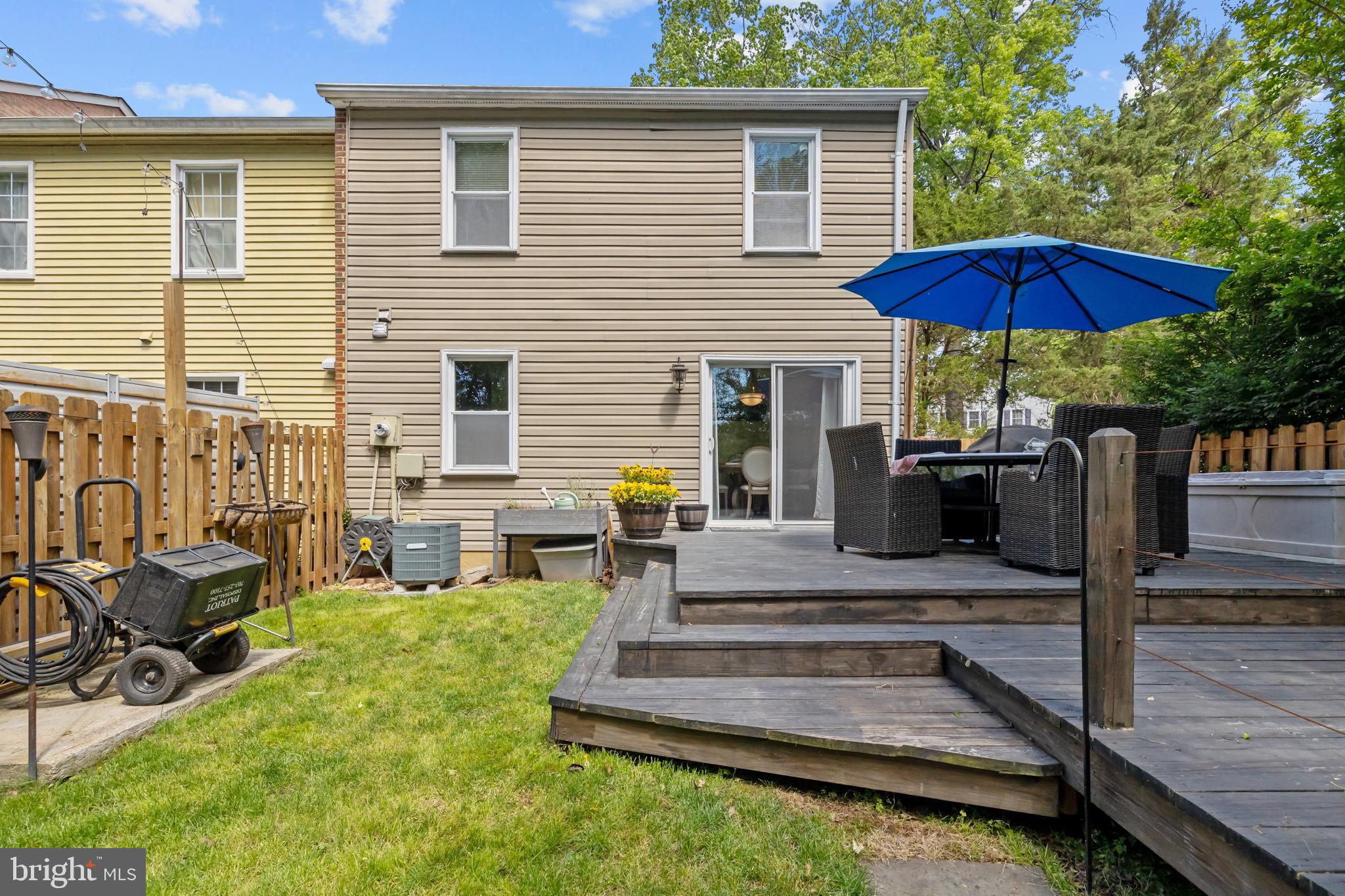NEWINGTON STATION - Residential