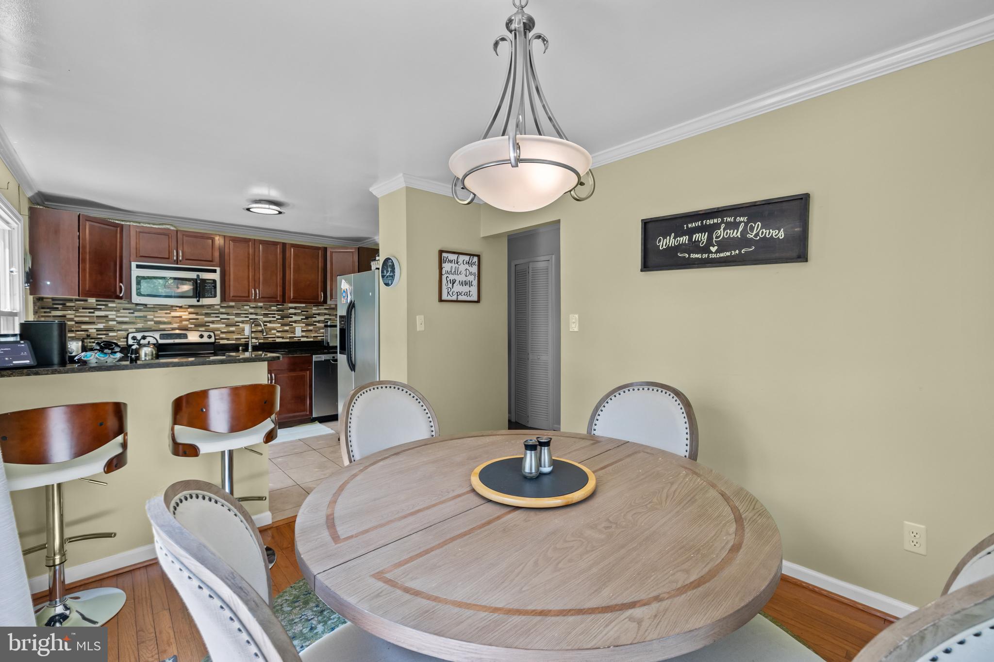 NEWINGTON STATION - Residential