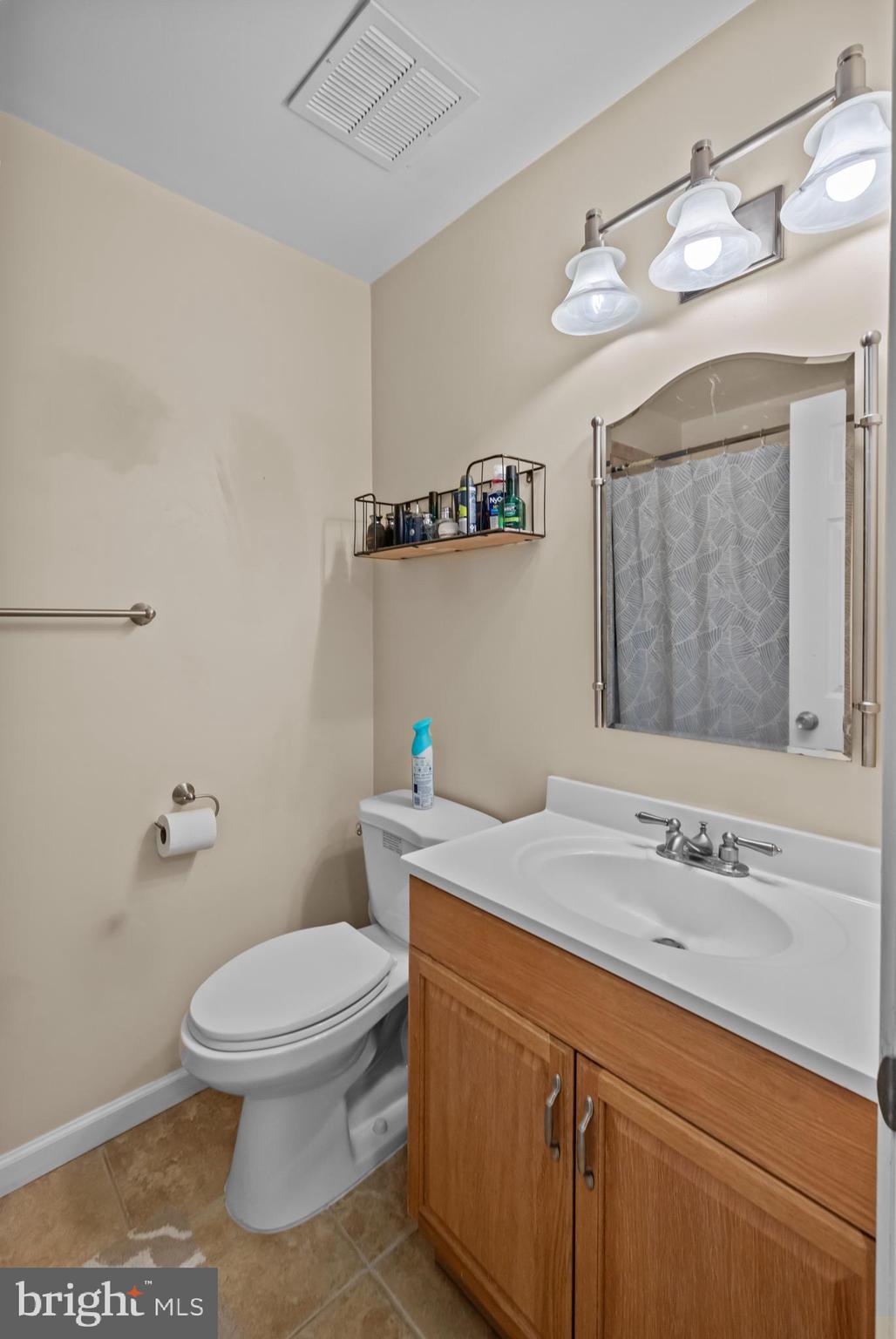 NEWINGTON STATION - Residential