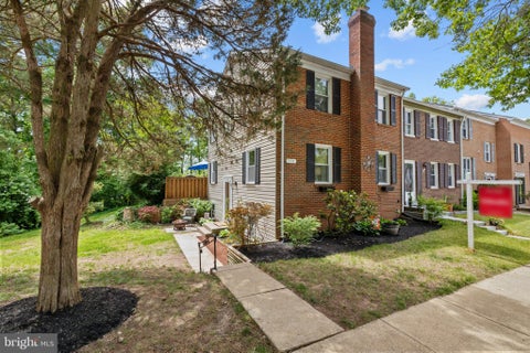 Townhouse For Sale - 7771 Durer Court<br/> SPRINGFIELD, VA 22153