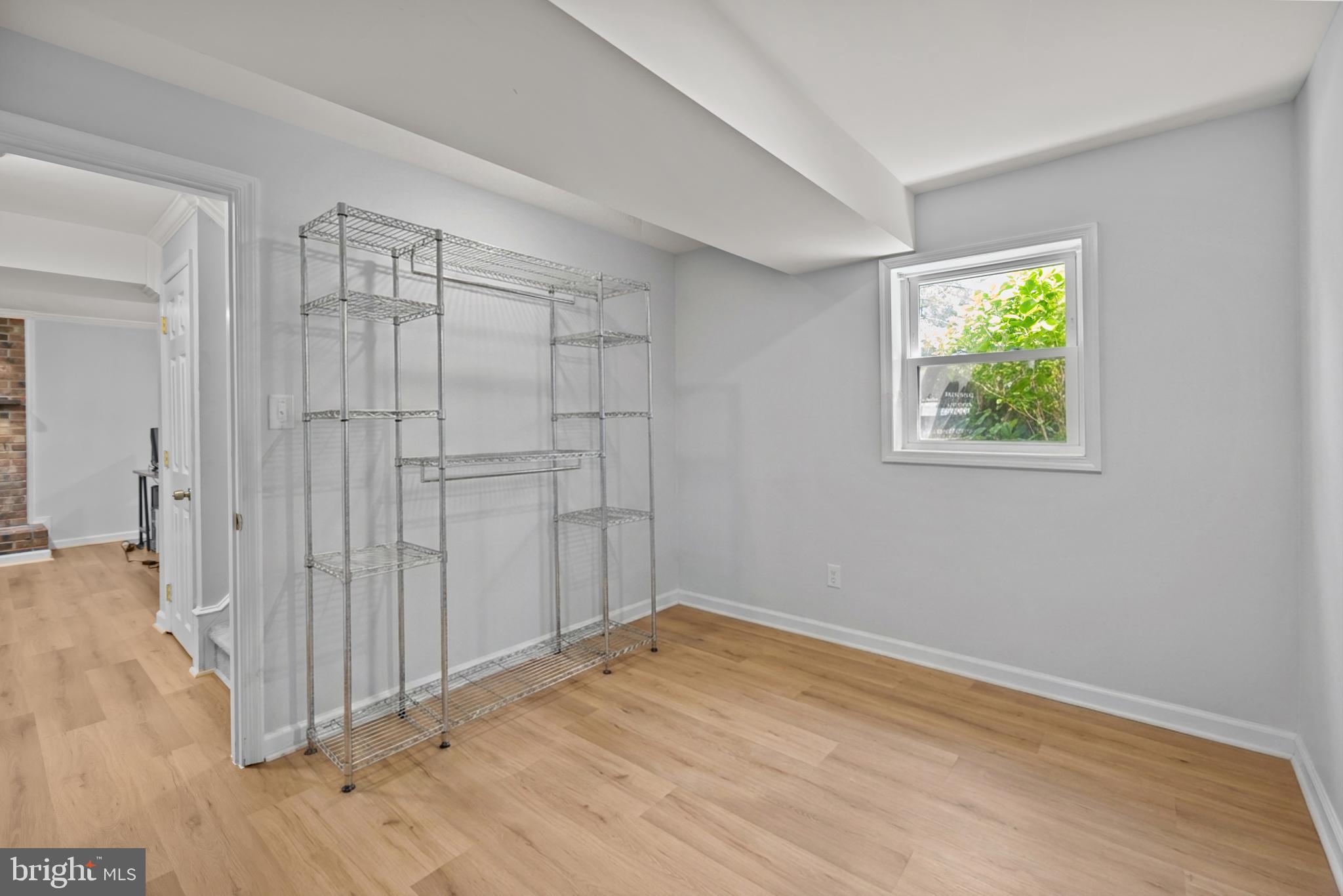 NEWINGTON STATION - Residential