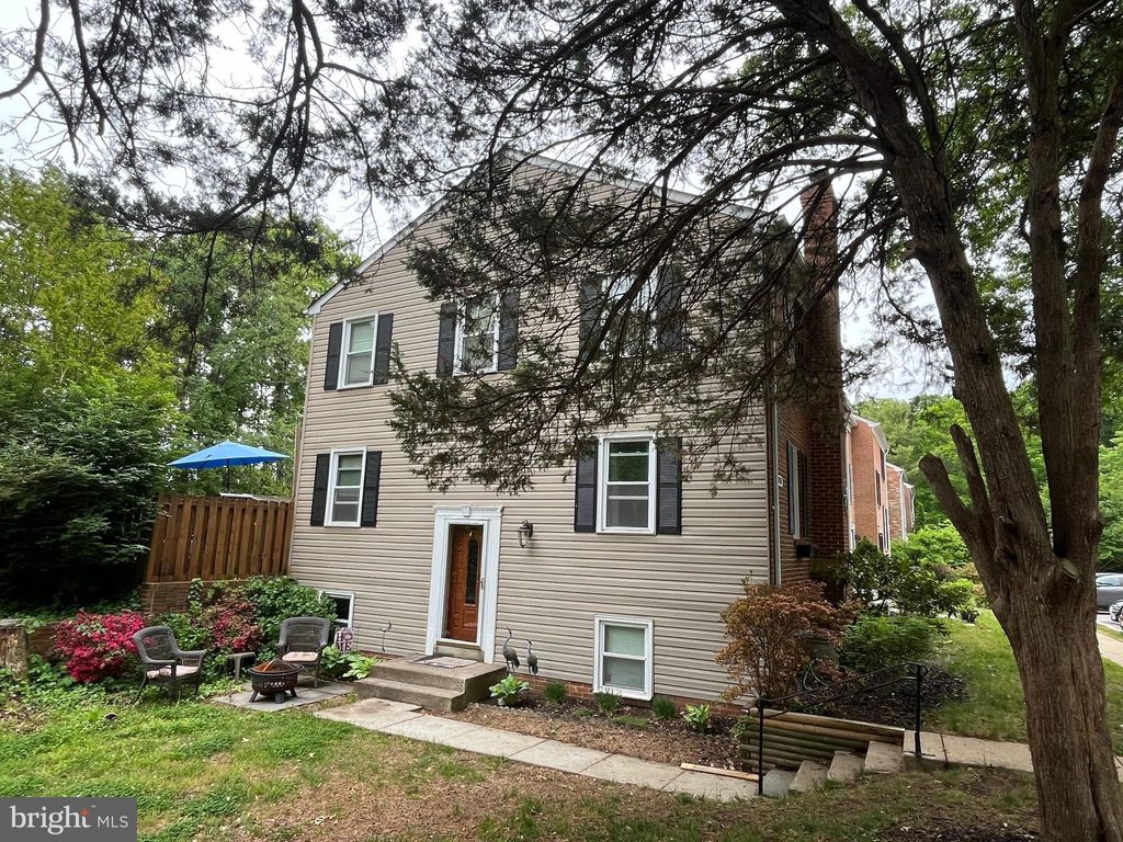 Photo of 7771 Durer Court, SPRINGFIELD, VA 22153 (MLS # VAFX2309760)