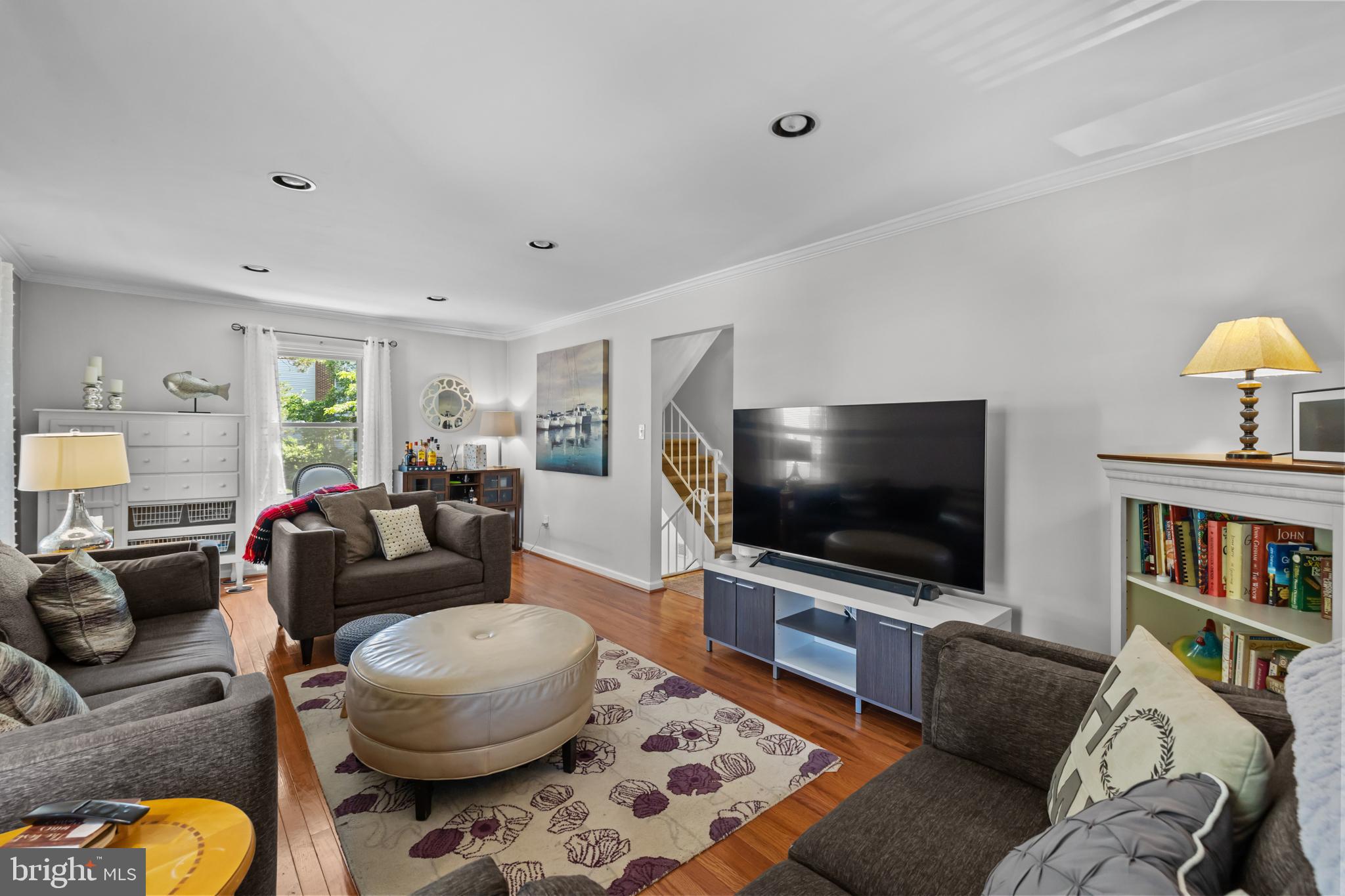 NEWINGTON STATION - Residential
