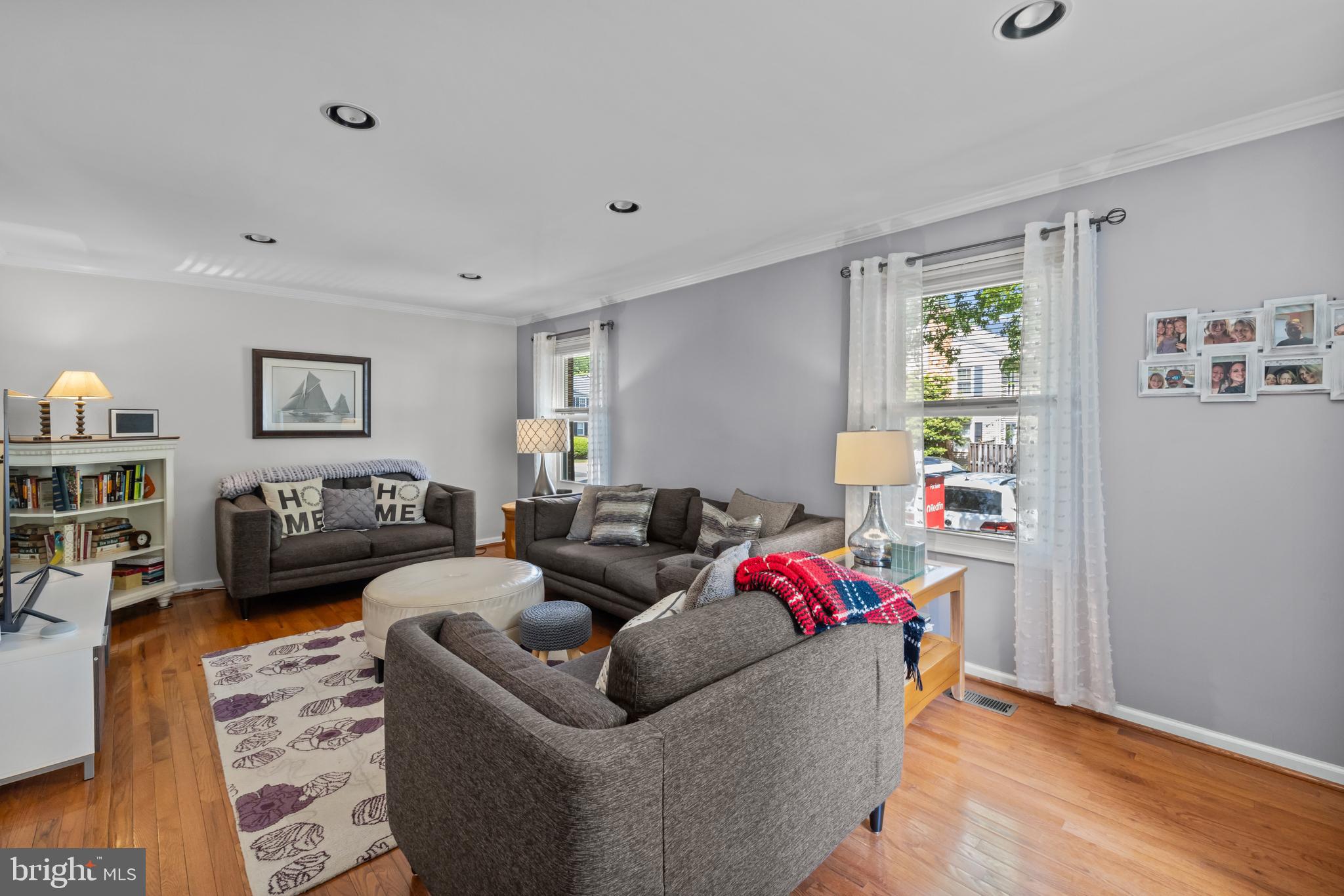 NEWINGTON STATION - Residential