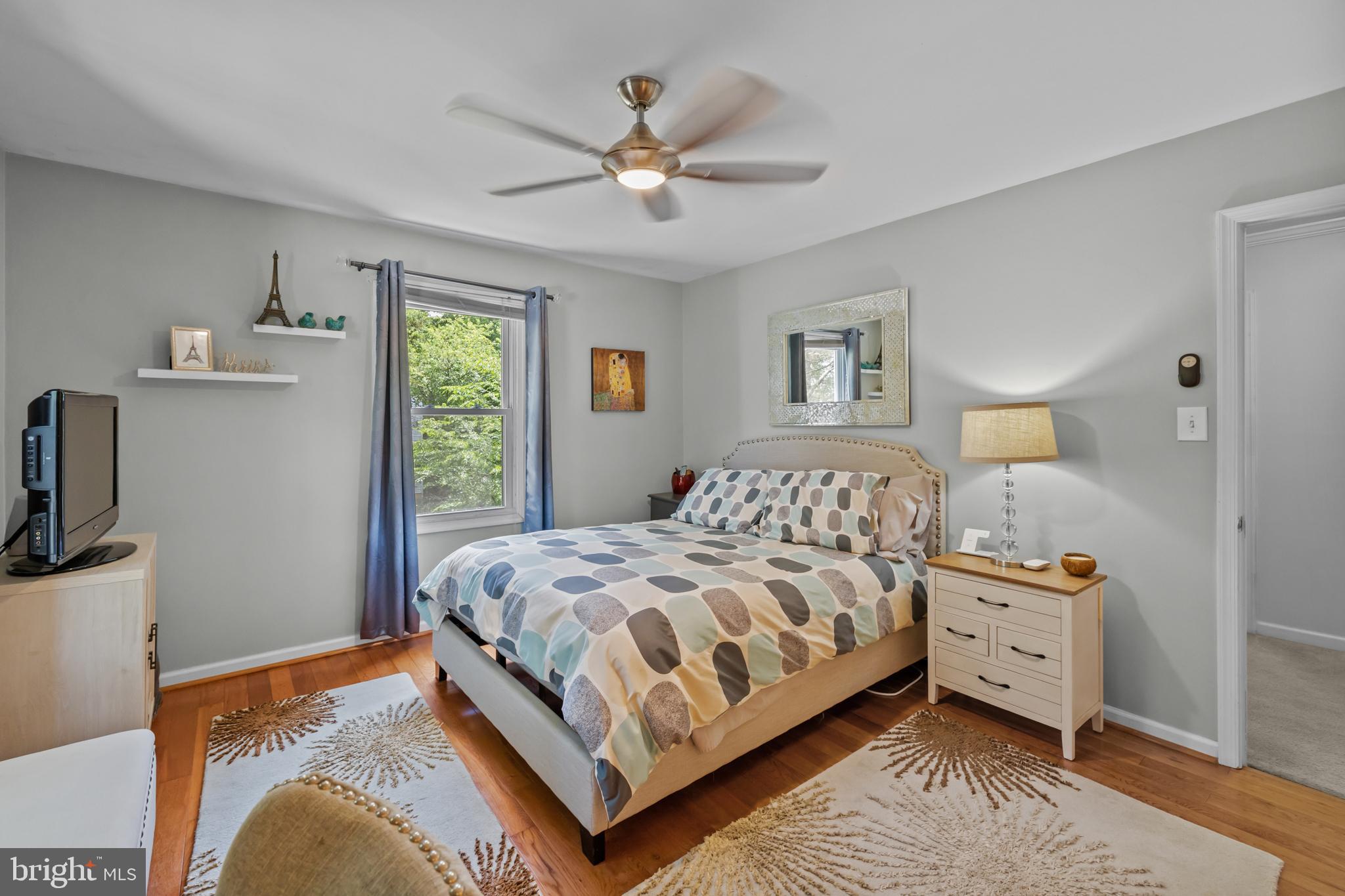 NEWINGTON STATION - Residential