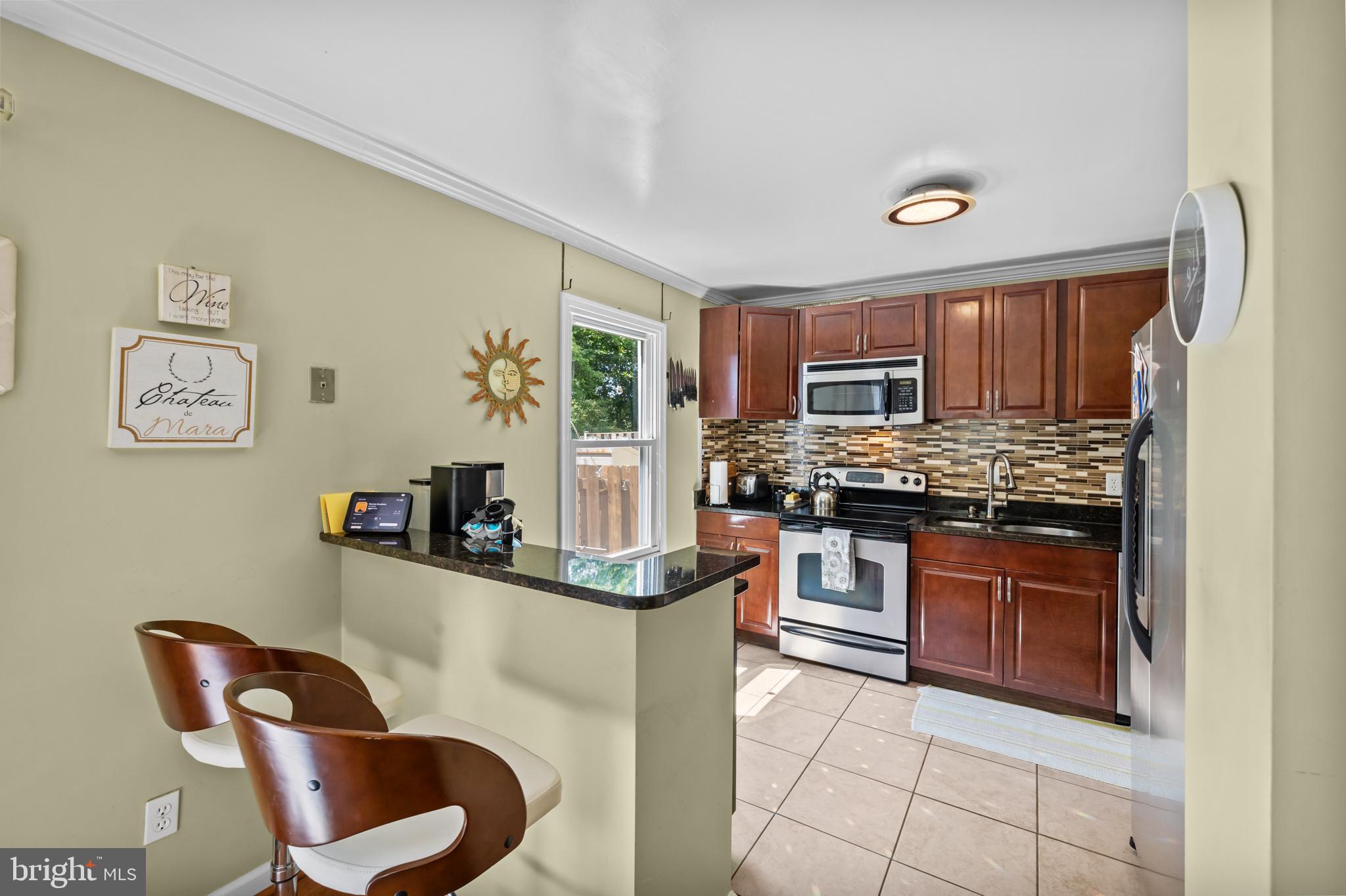 NEWINGTON STATION - Residential