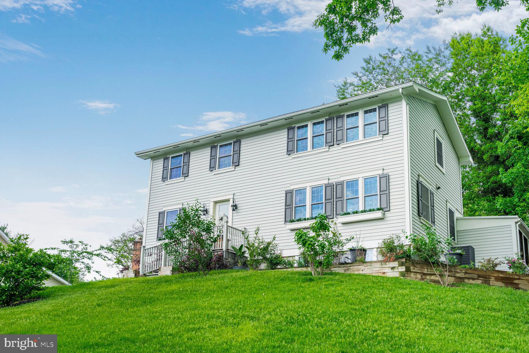 PUTNAM HILL - Residential Lease