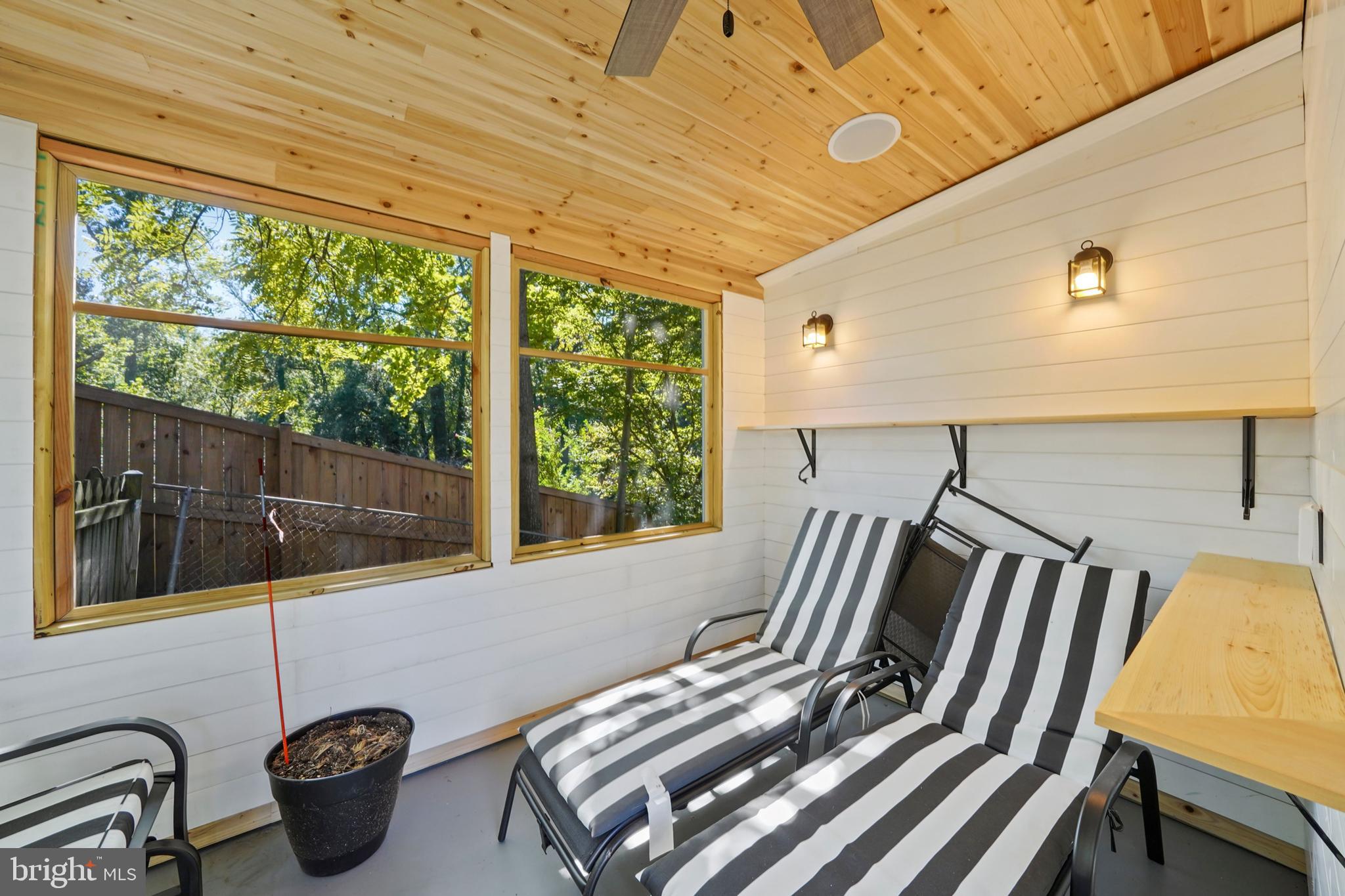 PUTNAM HILL - Residential Lease