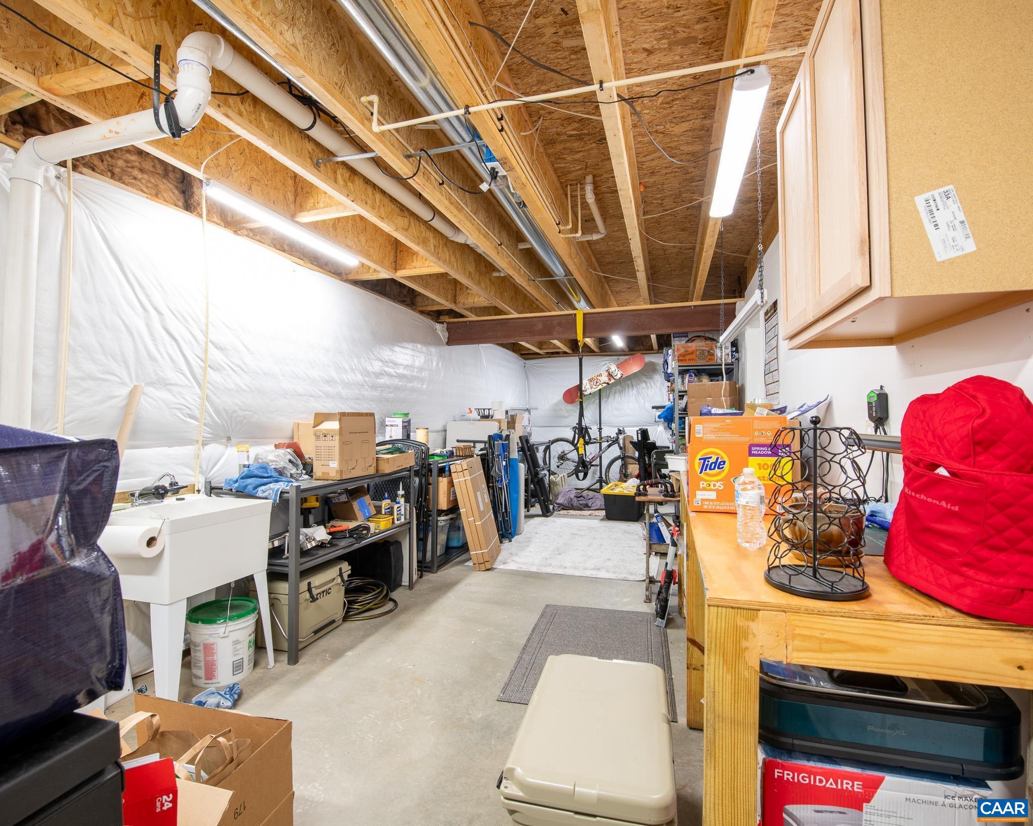 SPRING CREEK - Residential