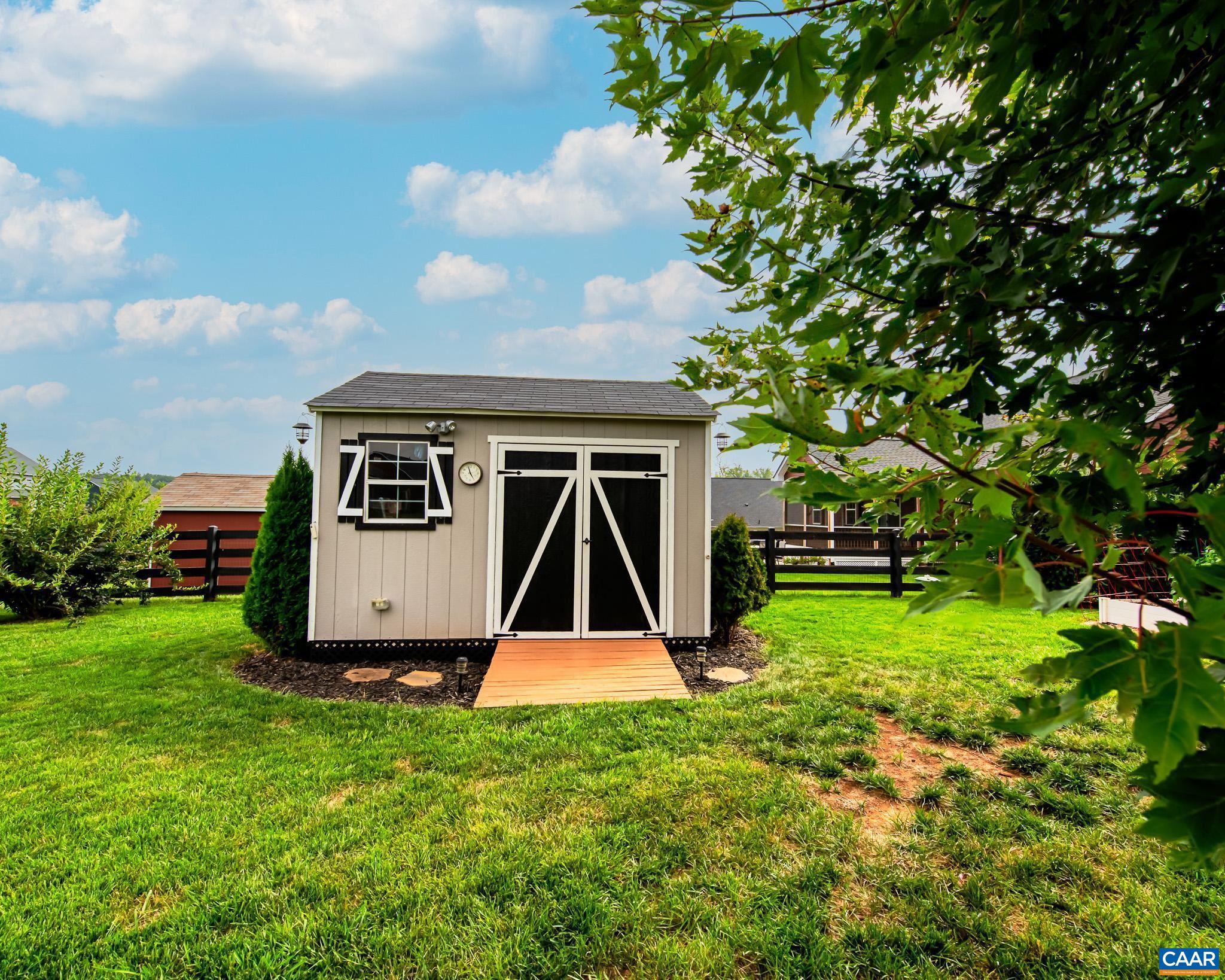 SPRING CREEK - Residential