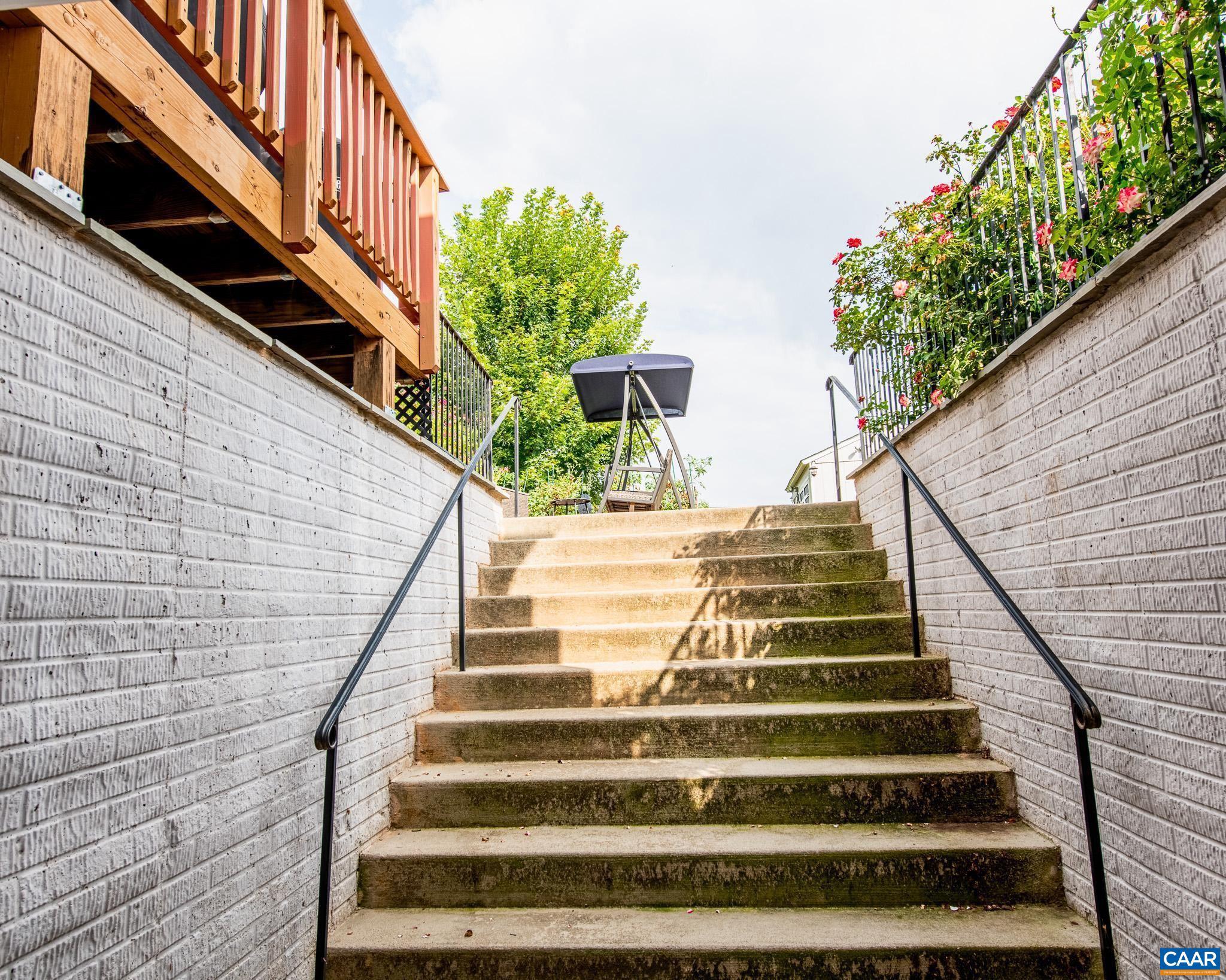 SPRING CREEK - Residential