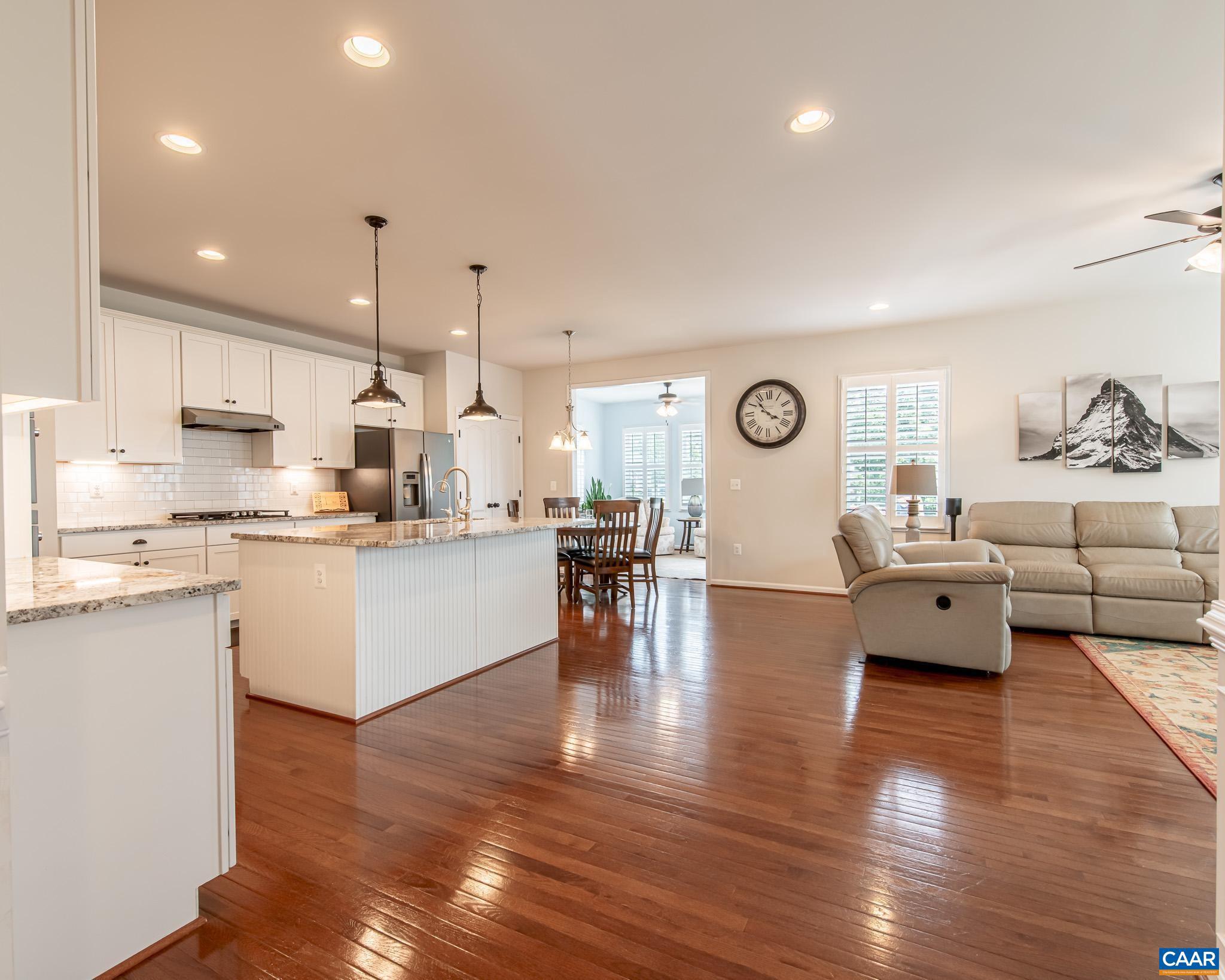 SPRING CREEK - Residential