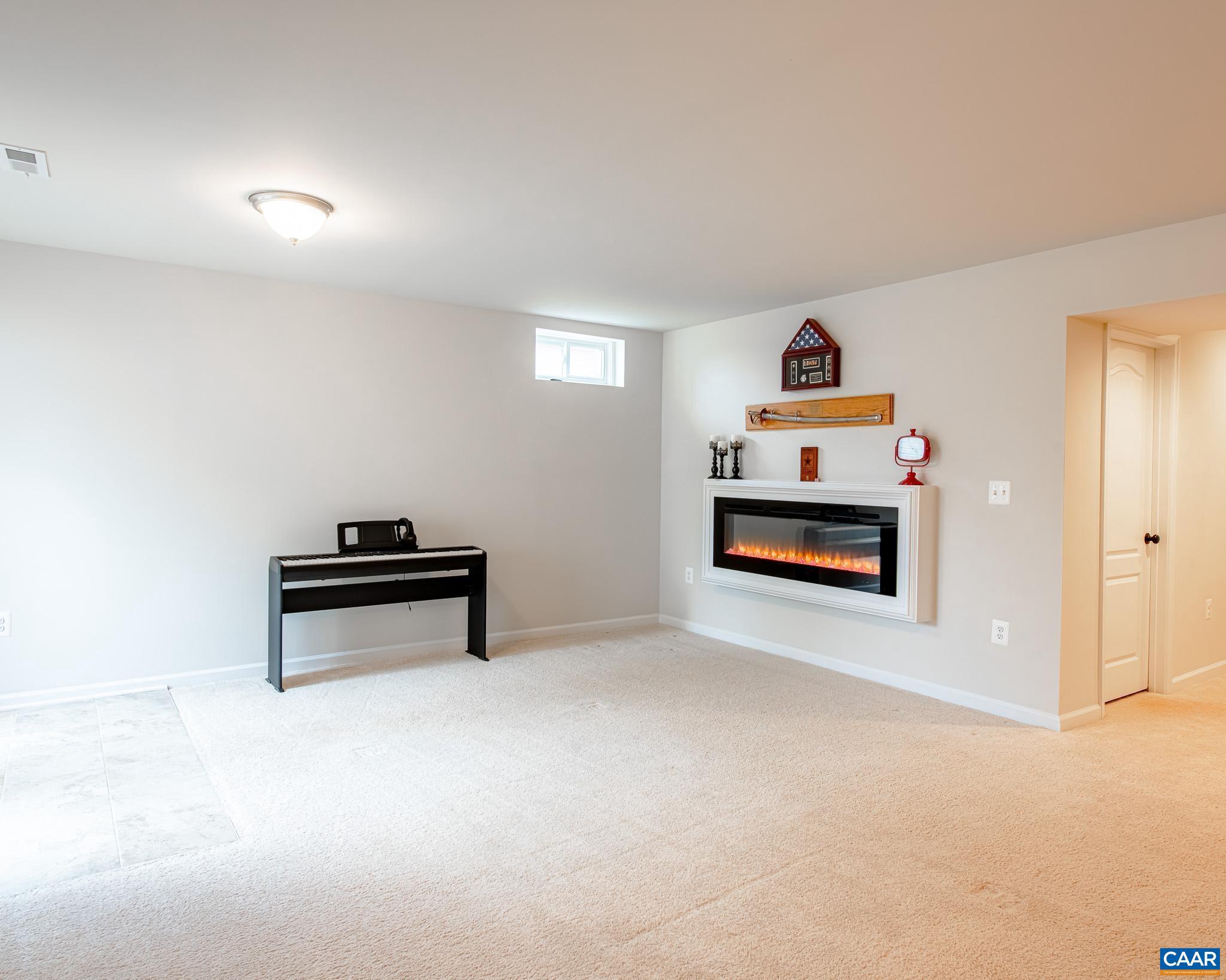 SPRING CREEK - Residential