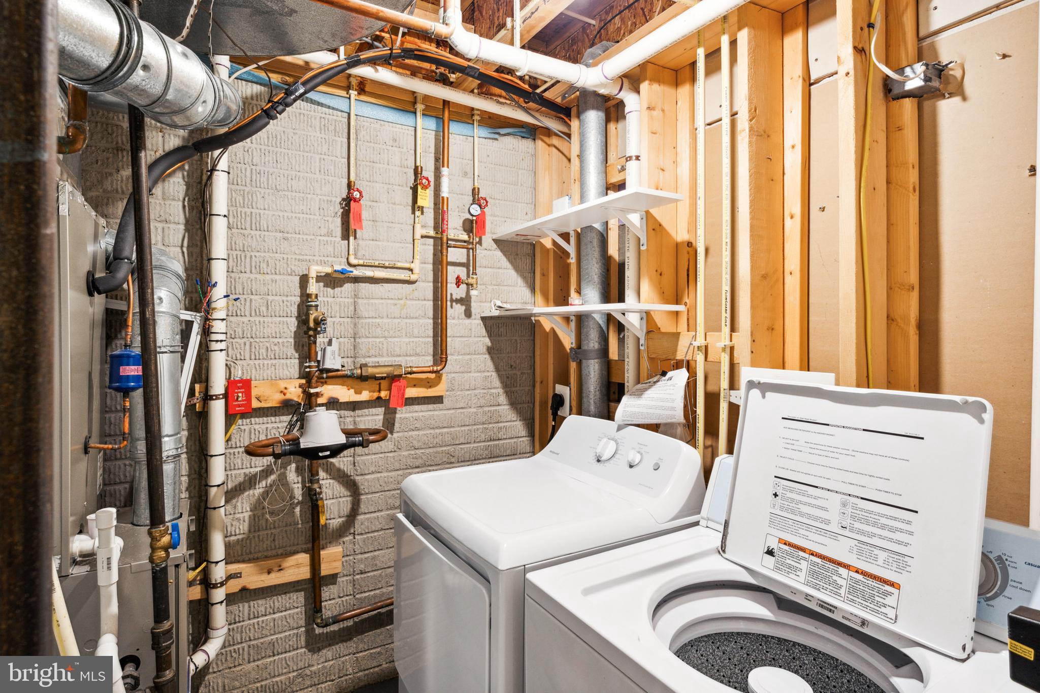 MONTJOY - Residential Lease