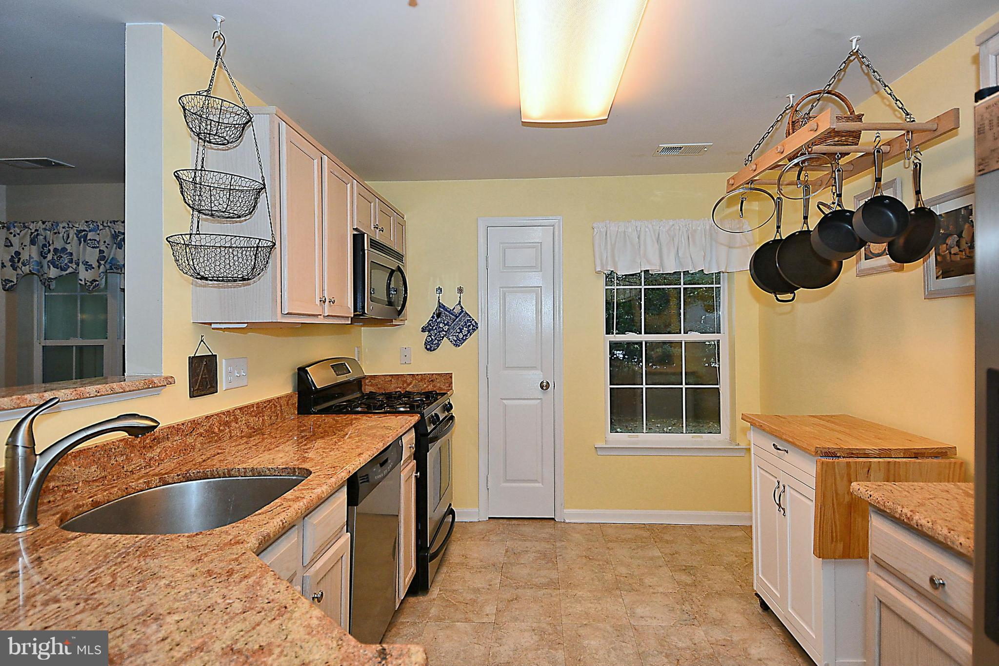 SUTTON RIDGE - Residential