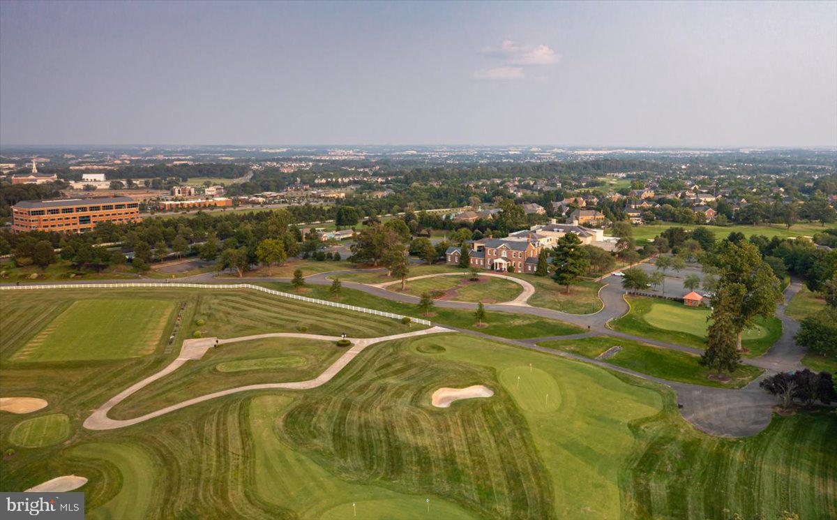 BELMONT COUNTRY CLUB - Residential