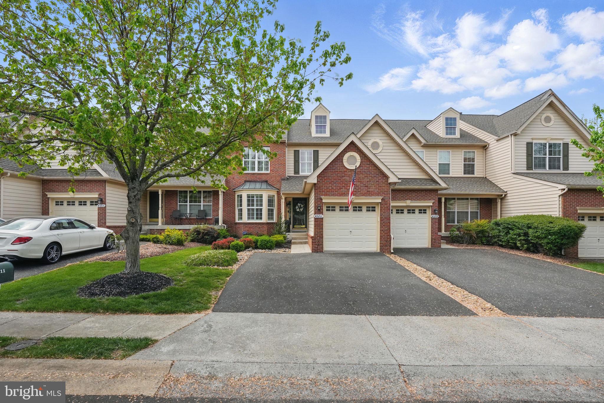 BELMONT COUNTRY CLUB - Residential