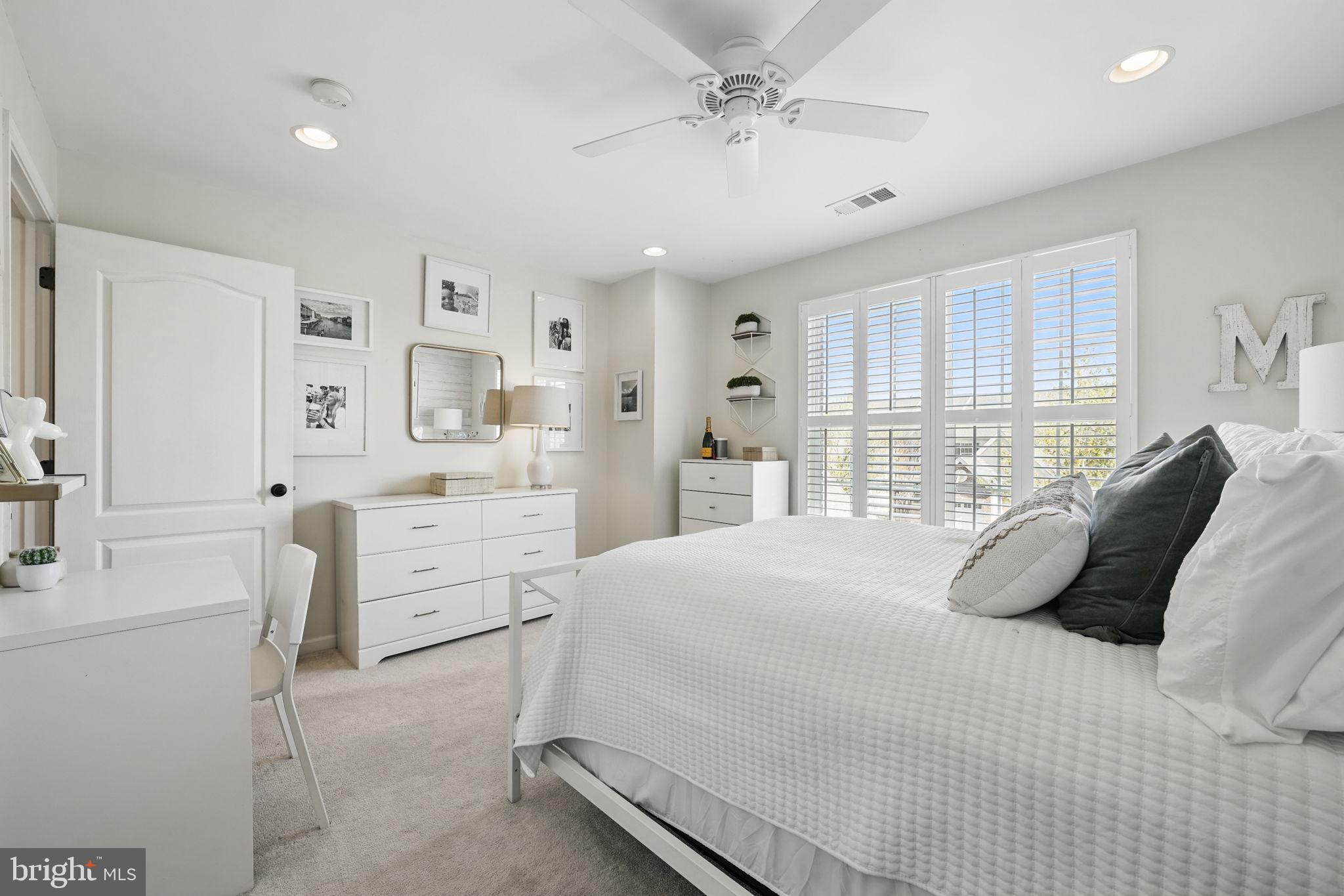 BELMONT COUNTRY CLUB - Residential