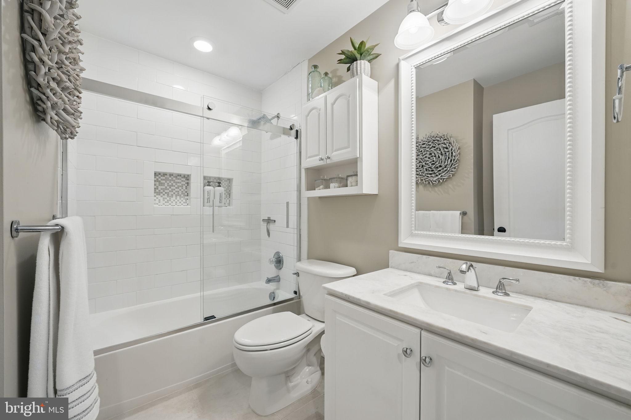 BELMONT COUNTRY CLUB - Residential