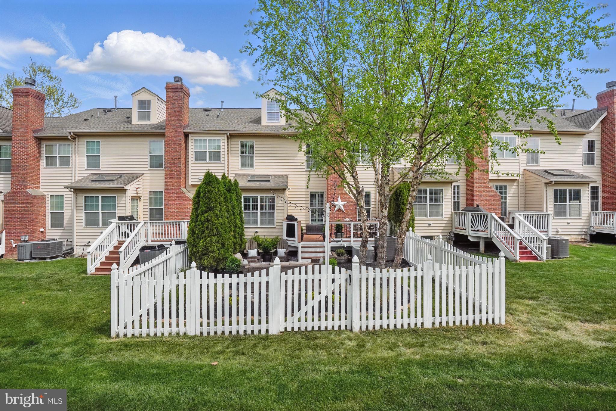 BELMONT COUNTRY CLUB - Residential