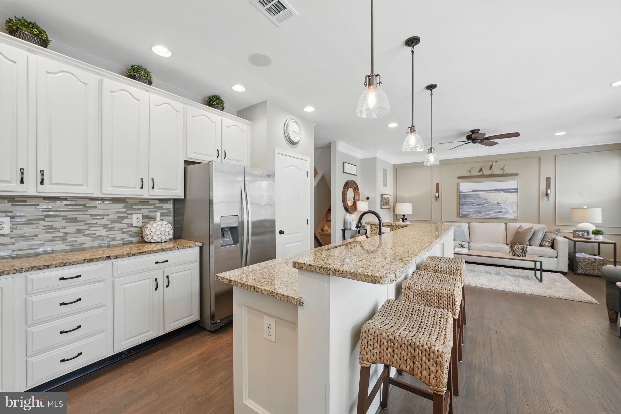 BELMONT COUNTRY CLUB - Residential