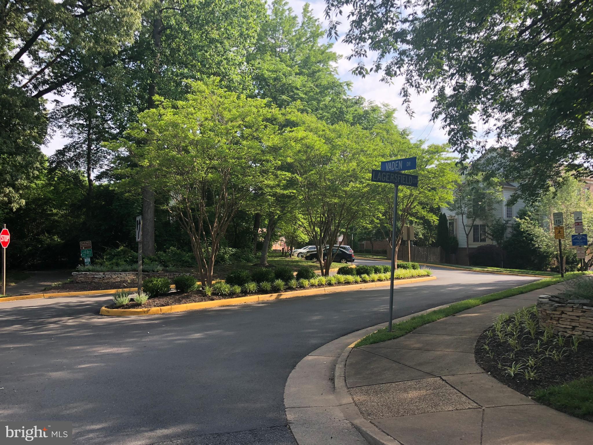 COUNTRY CREEK - Residential Lease